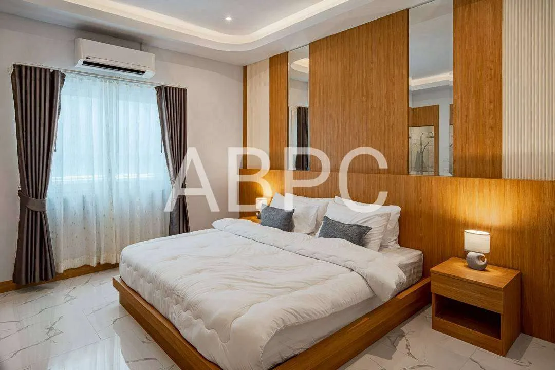 Newly Renovated Pool Villa 2 story 4 bedrooms 5 bathrooms in South for Sale photo 8
