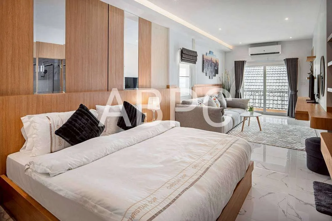 Newly Renovated Pool Villa 2 story 4 bedrooms 5 bathrooms in South for Sale photo 9