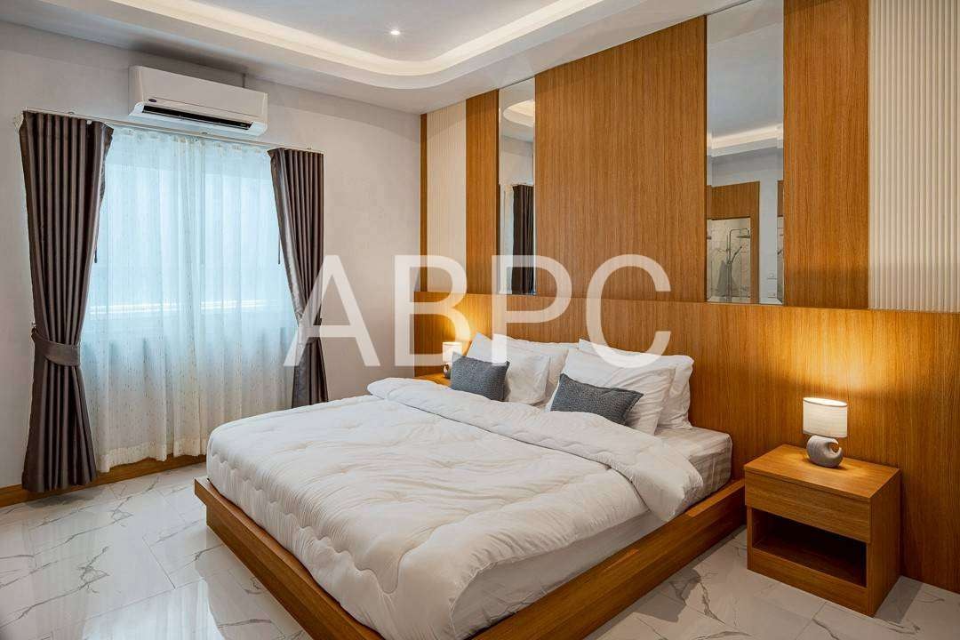 Newly Renovated Pool Villa 2 story 4 bedrooms 5 bathrooms in South for Sale photo 8
