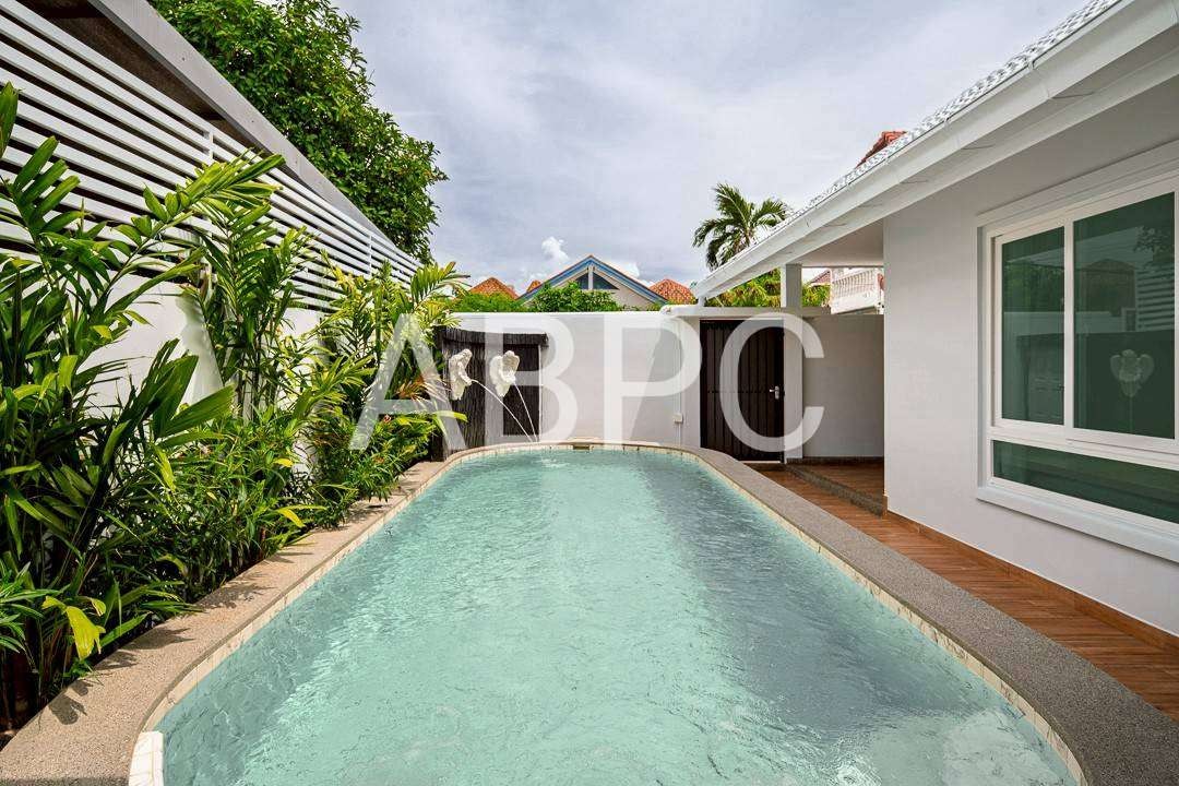 Newly Renovated Pool Villa 2 story 4 bedrooms 5 bathrooms in South for Sale photo 3