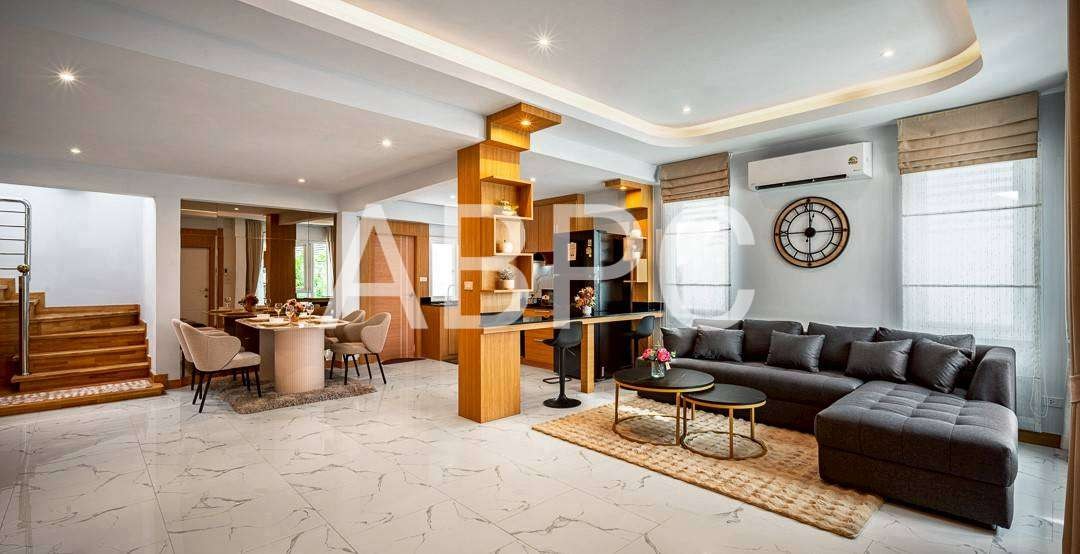 Newly Renovated Pool Villa 2 story 4 bedrooms 5 bathrooms in South for Sale photo 13