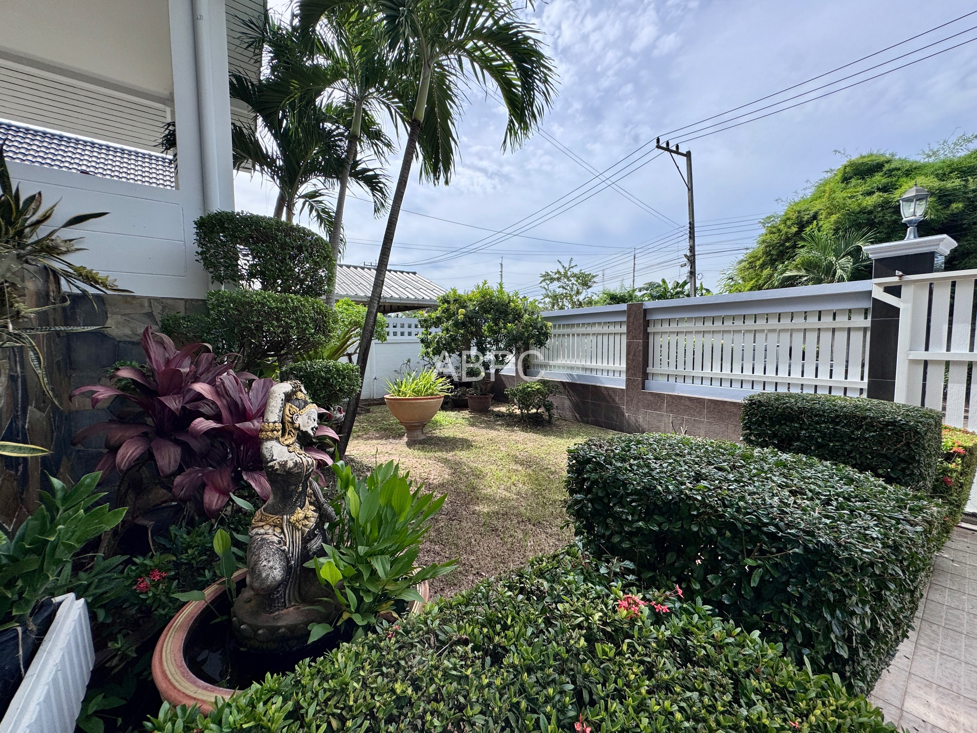 3 Bedrooms 4 bathrooms Pattaya Park Hill Nongprue photo 17