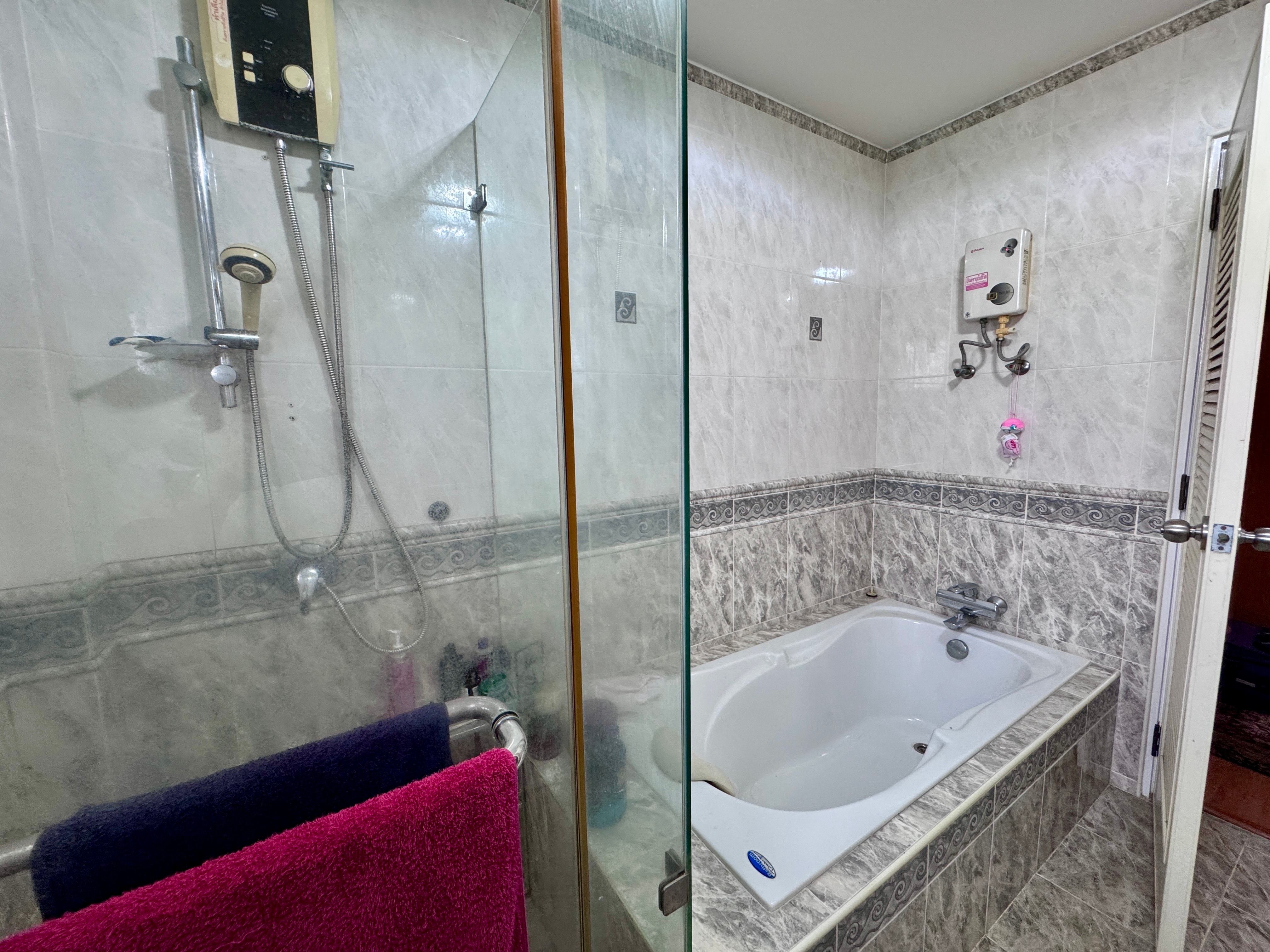 3 Bedrooms 4 bathrooms Pattaya Park Hill Nongprue photo 33