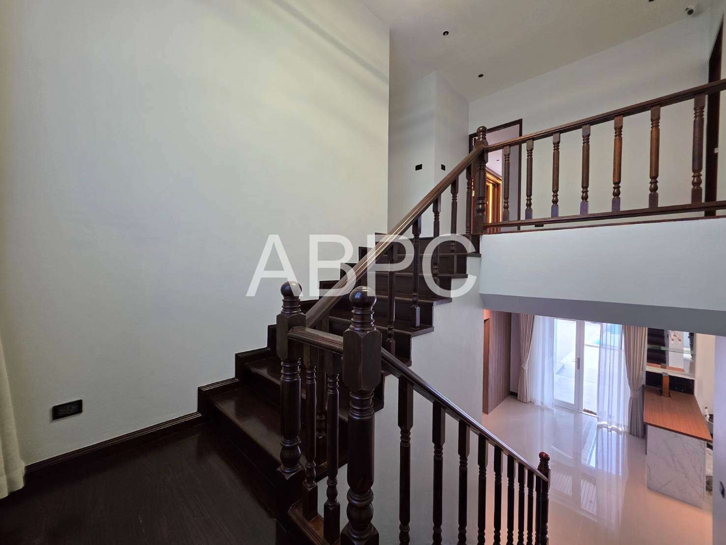 5 Bedroom 5 Bathroom With Private Pool in East Pattaya photo 4