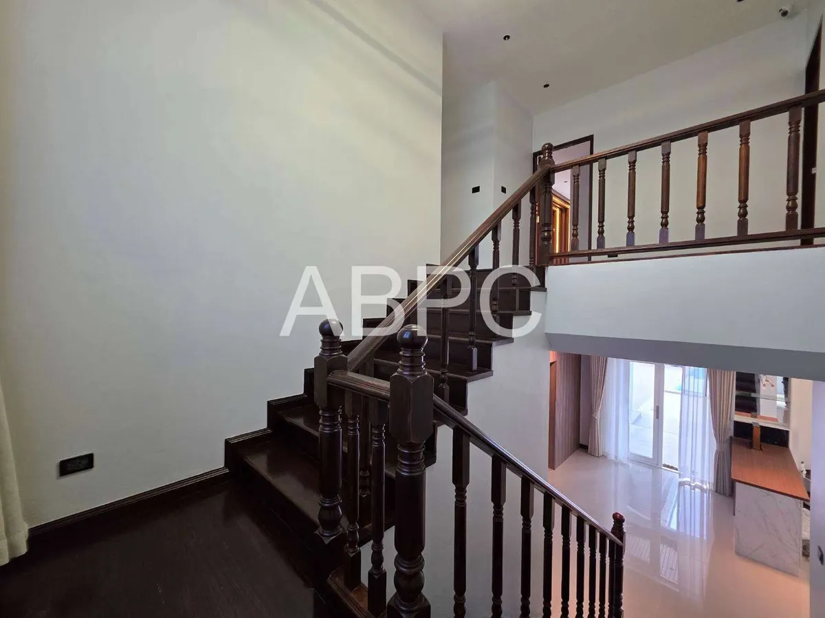 5 Bedroom 5 Bathroom With Private Pool in East Pattaya photo 3