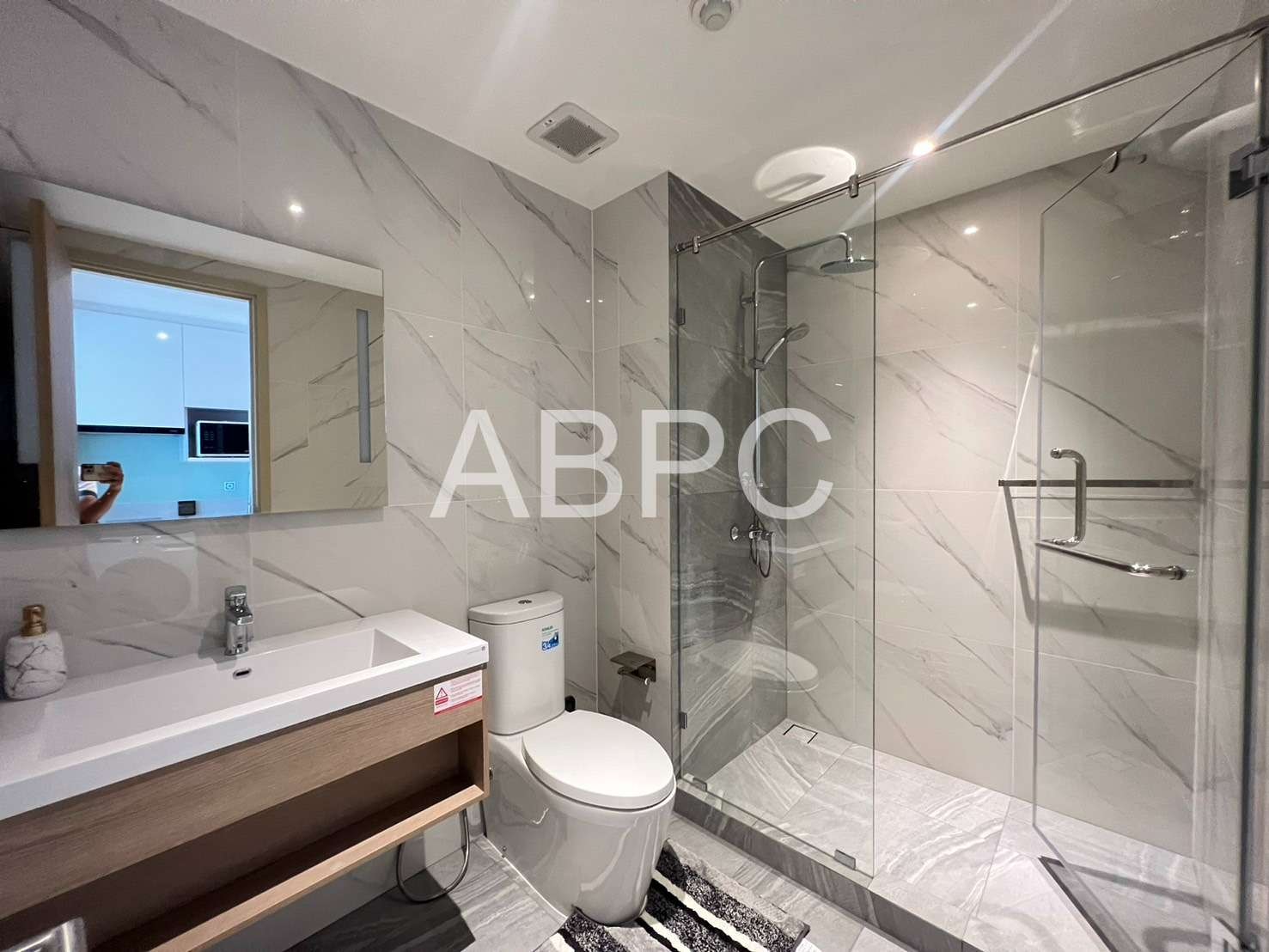 Studio 1 Bathroom in North Pattaya photo 4