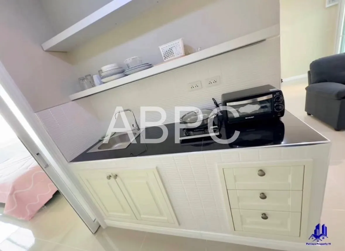 City center 4 bed renovated townhouse photo 4