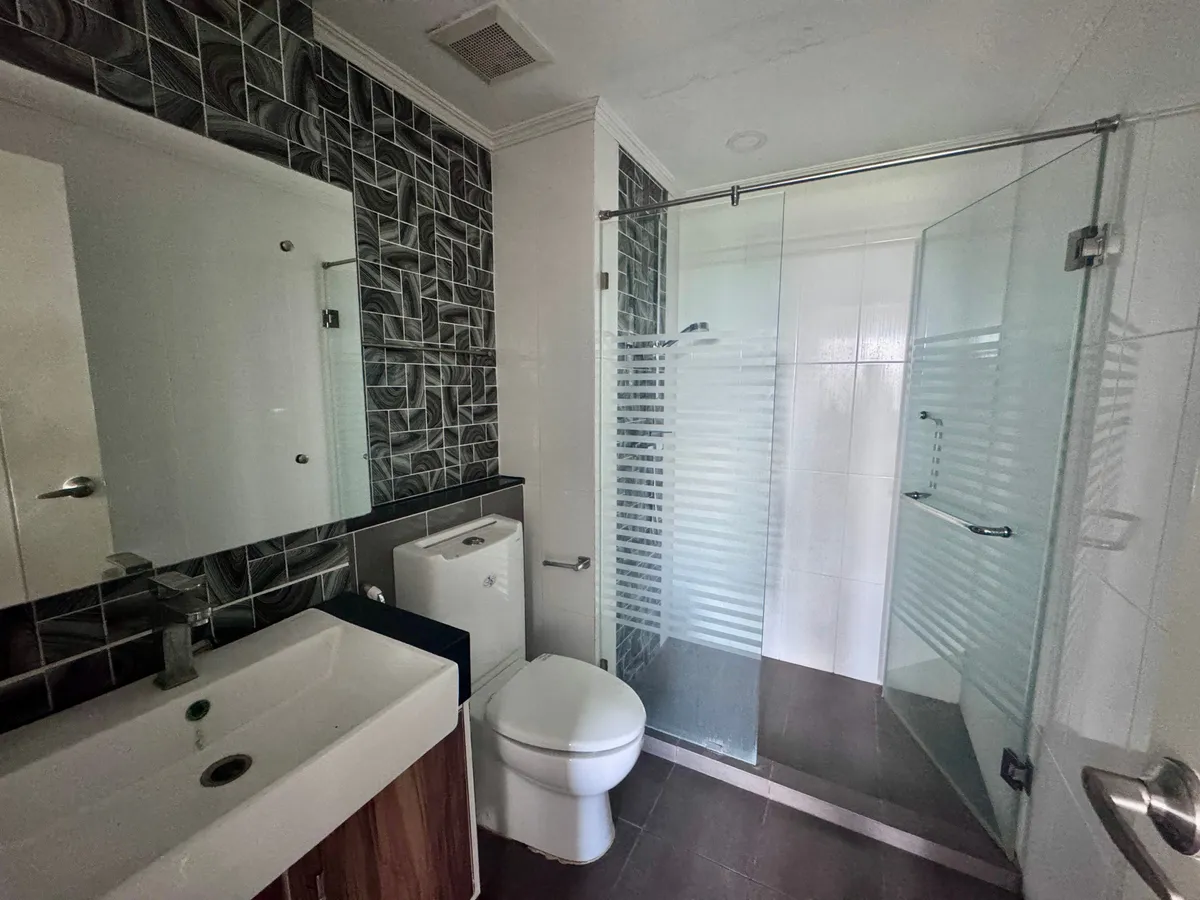 1 Bedroom 1 Bathroom Dusit Grand Park photo 8