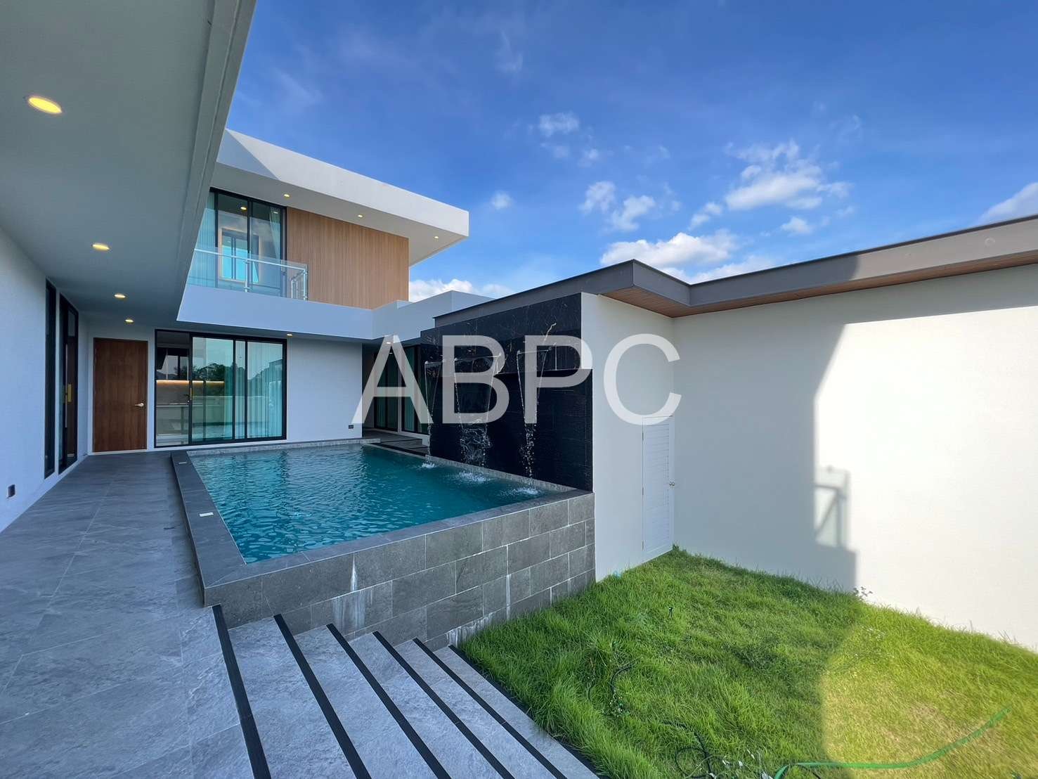 Pool Villa 5 Bedrooms 6 Bathrooms in Huay yai photo 10