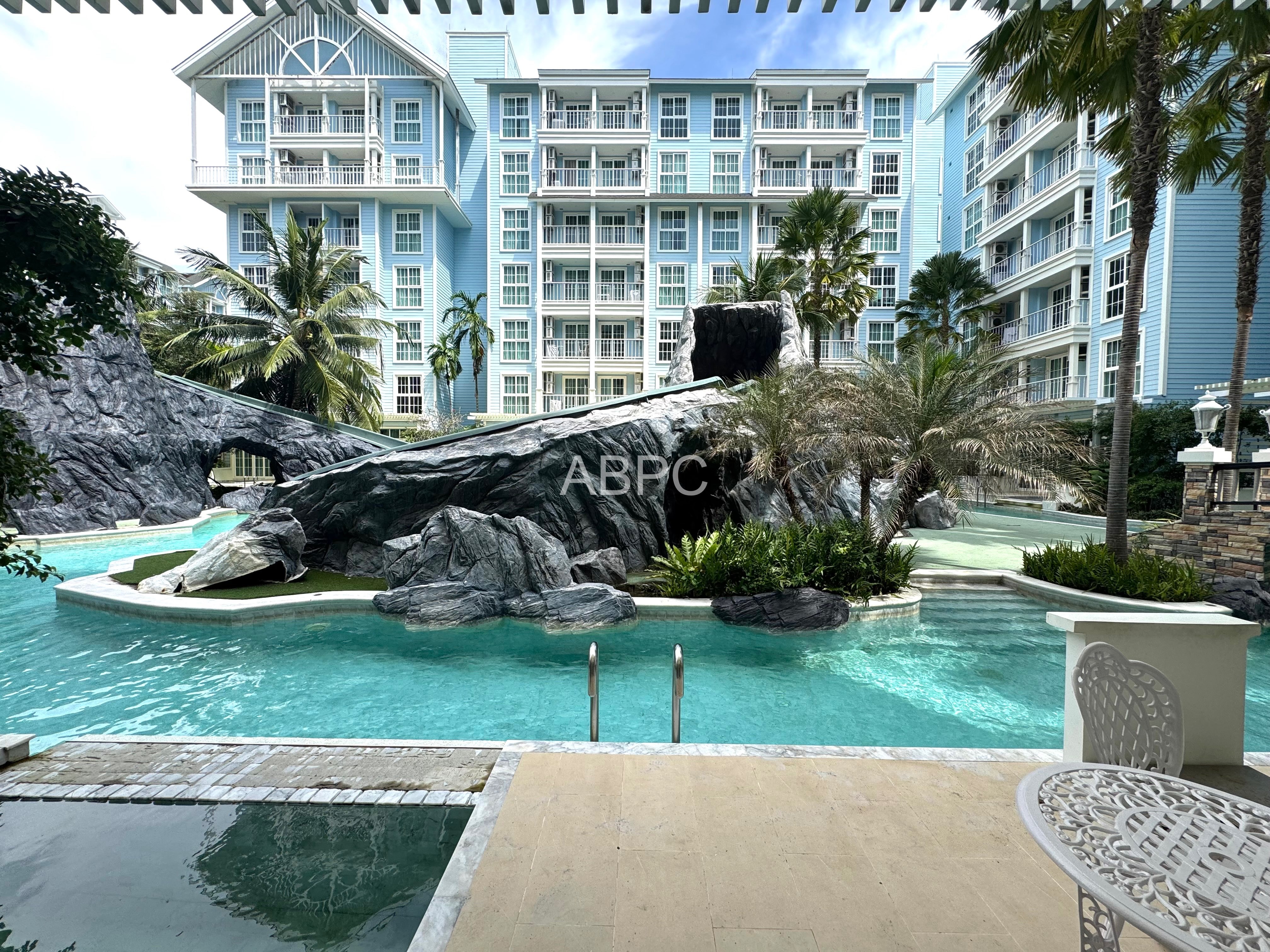Beautiful Pool Access 1 Bedroom 1 Bathroom in Grand Florida Na Jomtien