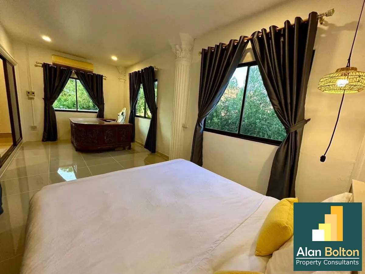 Pool Villa for rent 5 Bedrooms 6 Bathrooms in Jomtien photo 12