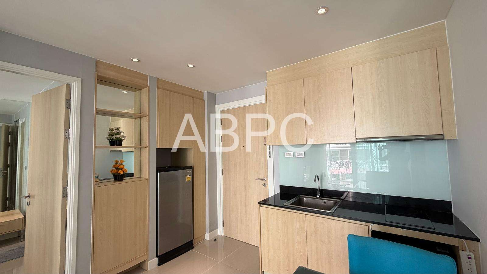 One Bed Room Condo For Sale In South Pattaya photo 15