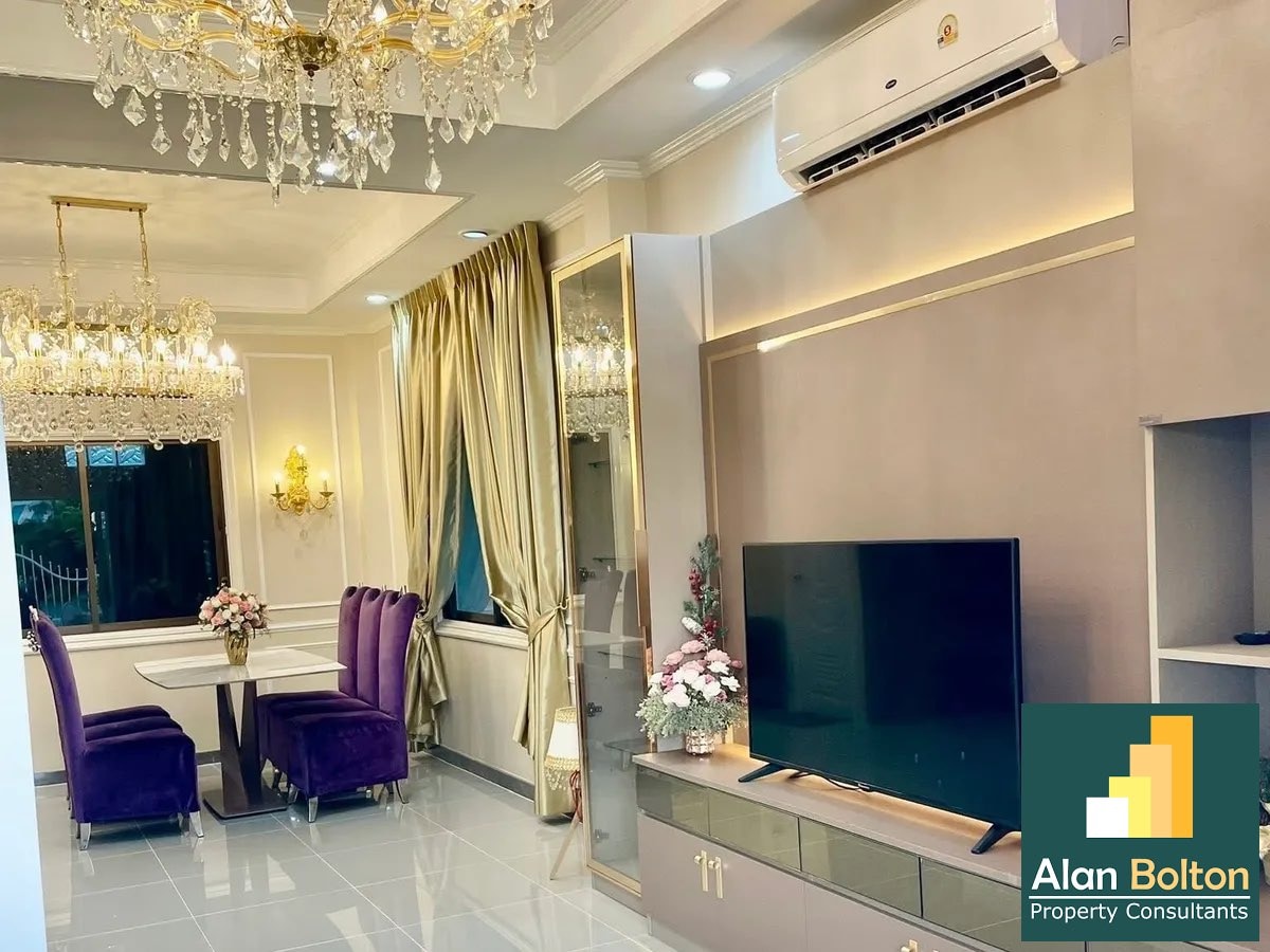 House for rent 5 Bedrooms 3 Bathrooms in East Pattaya photo 5
