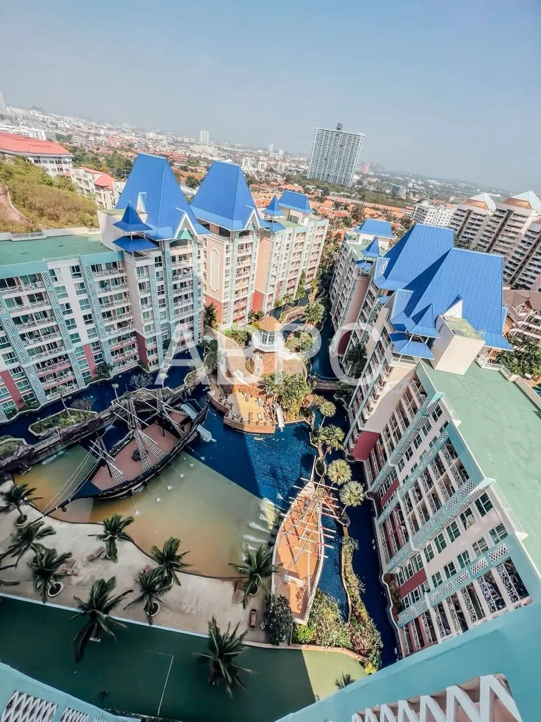 2 Bedrooms 2 Bathrooms in Pratumnak photo 3