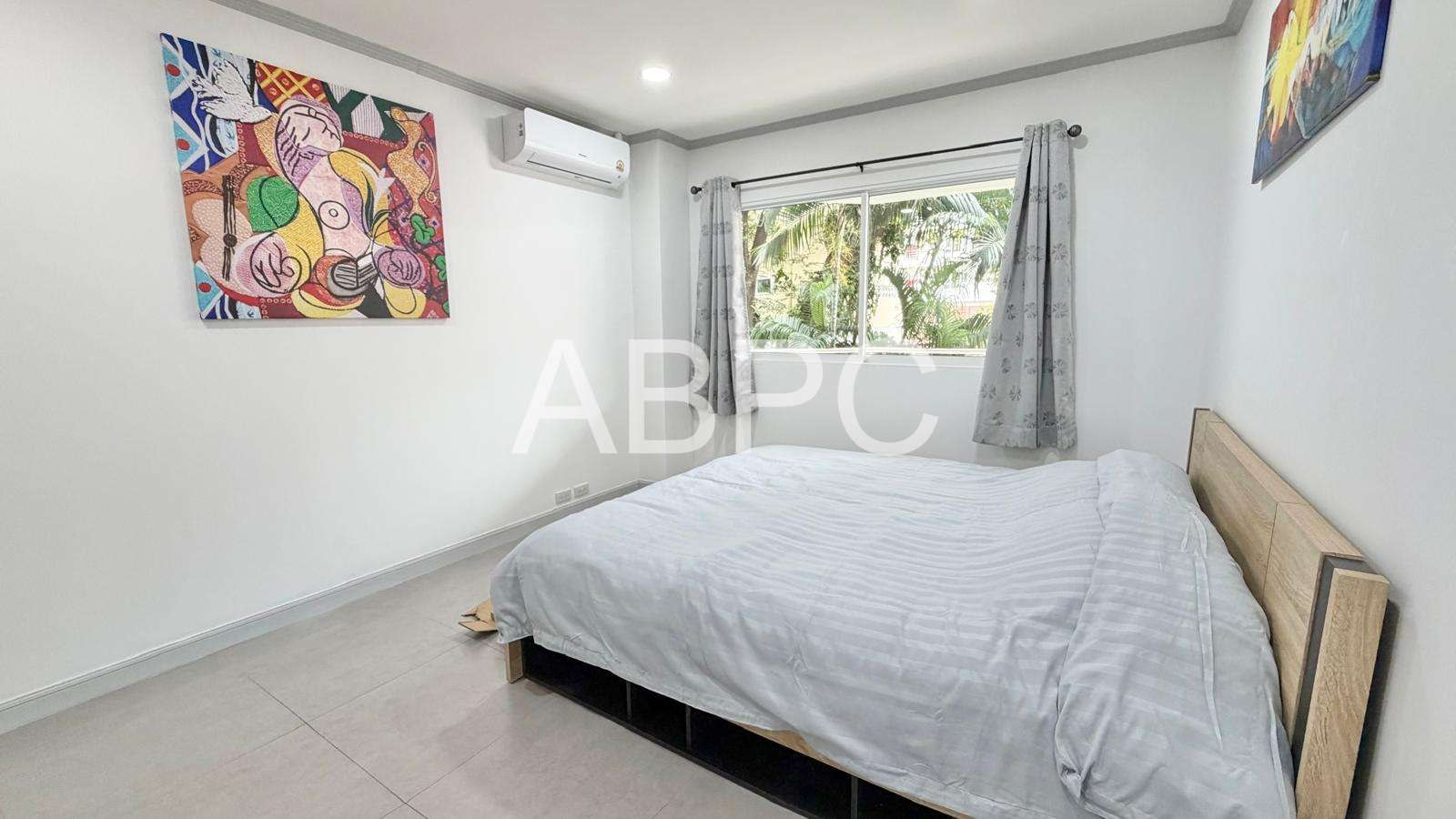 Newly Renovated 1 bedroom Condo For Sale In Prahtamnak photo 3