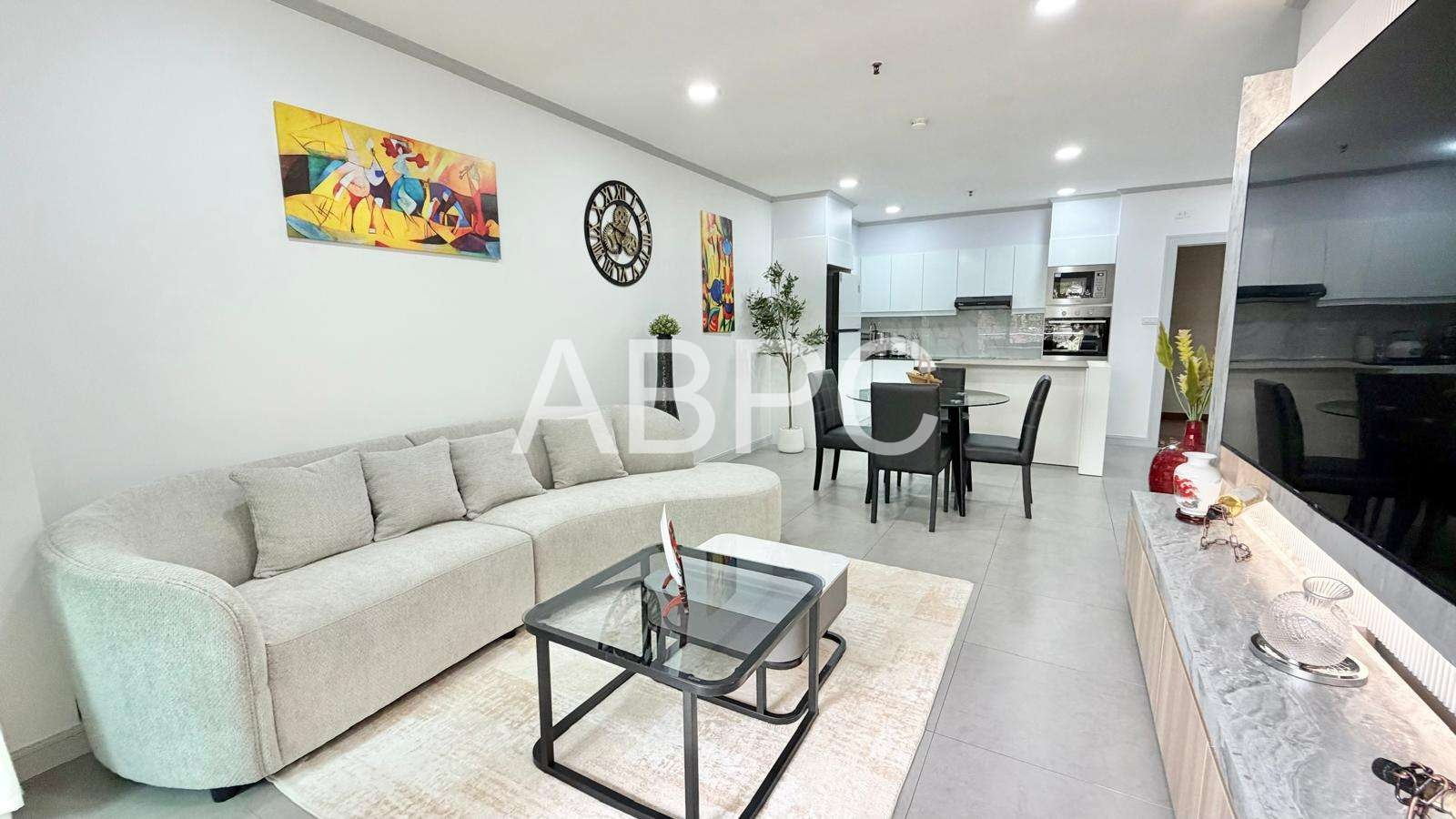 Newly Renovated 1 bedroom Condo For Sale In Prahtamnak photo 5