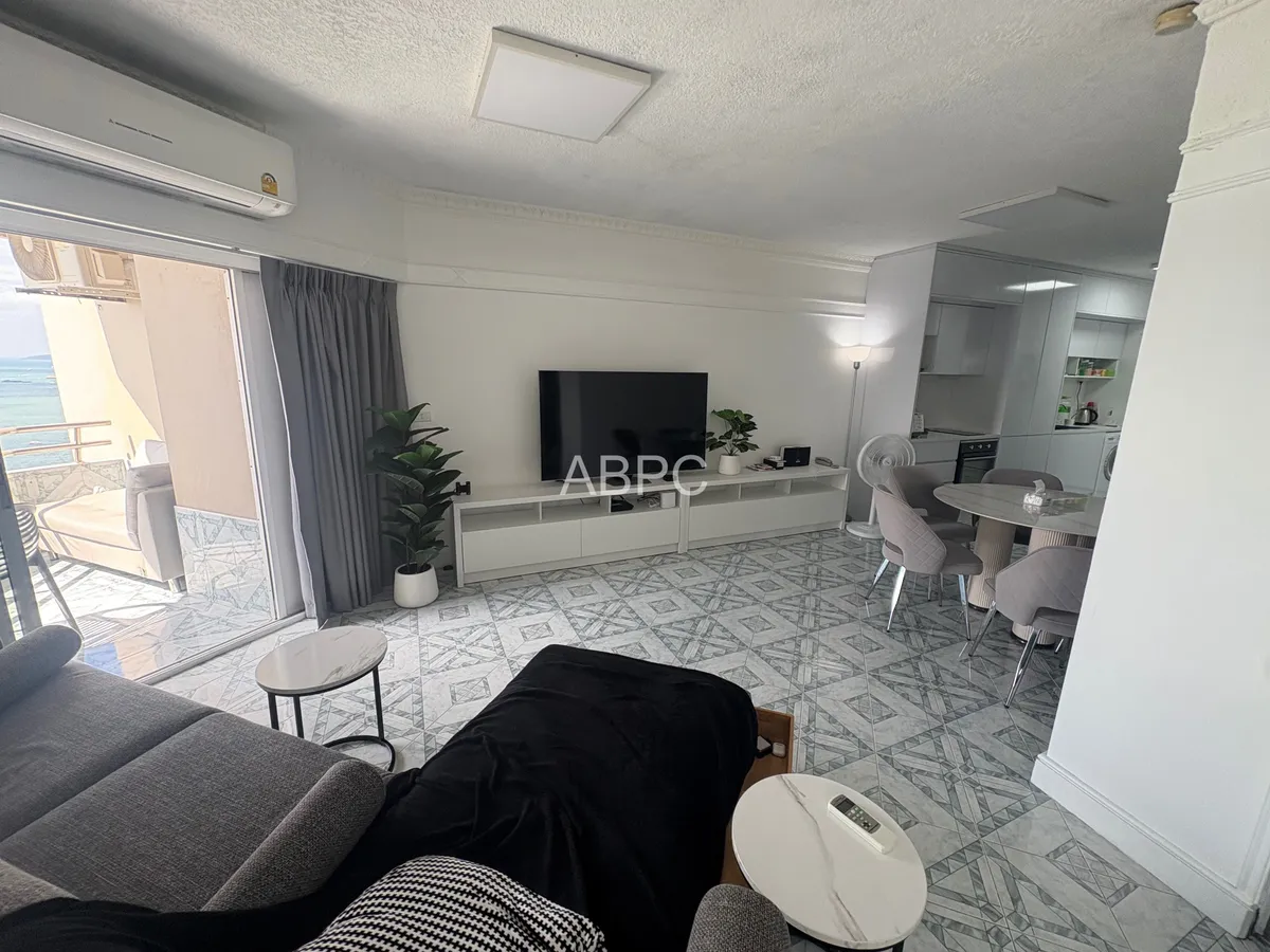 Large Newly Renovated One Bedroom Unit in Popular Markland Condo photo 11