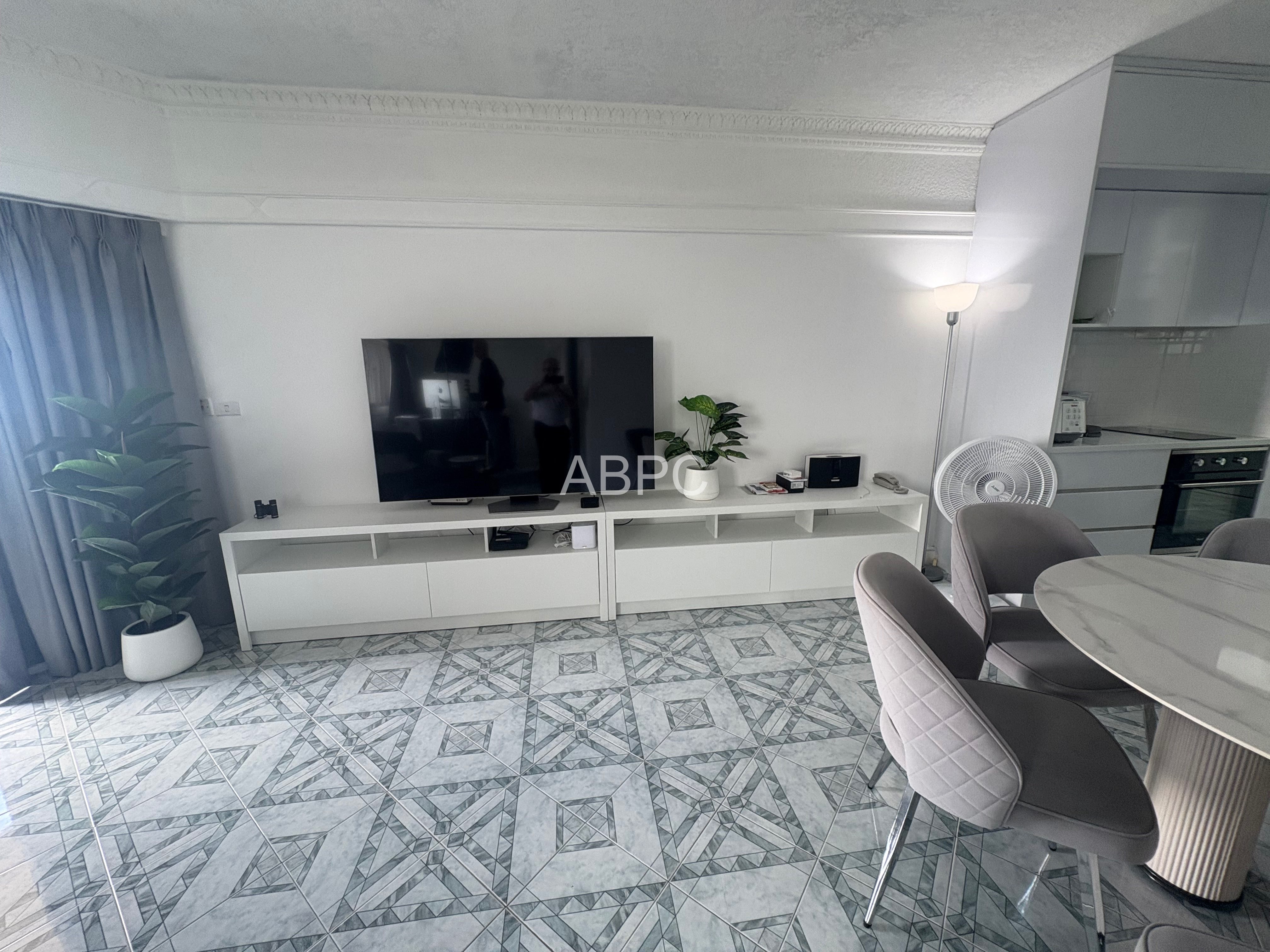 Large Newly Renovated One Bedroom Unit in Popular Markland Condo photo 12
