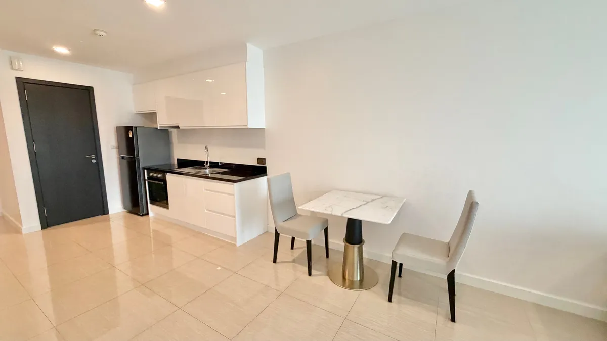 Large 1 Bedroom Condo For Sale In Cosy Beach photo 18