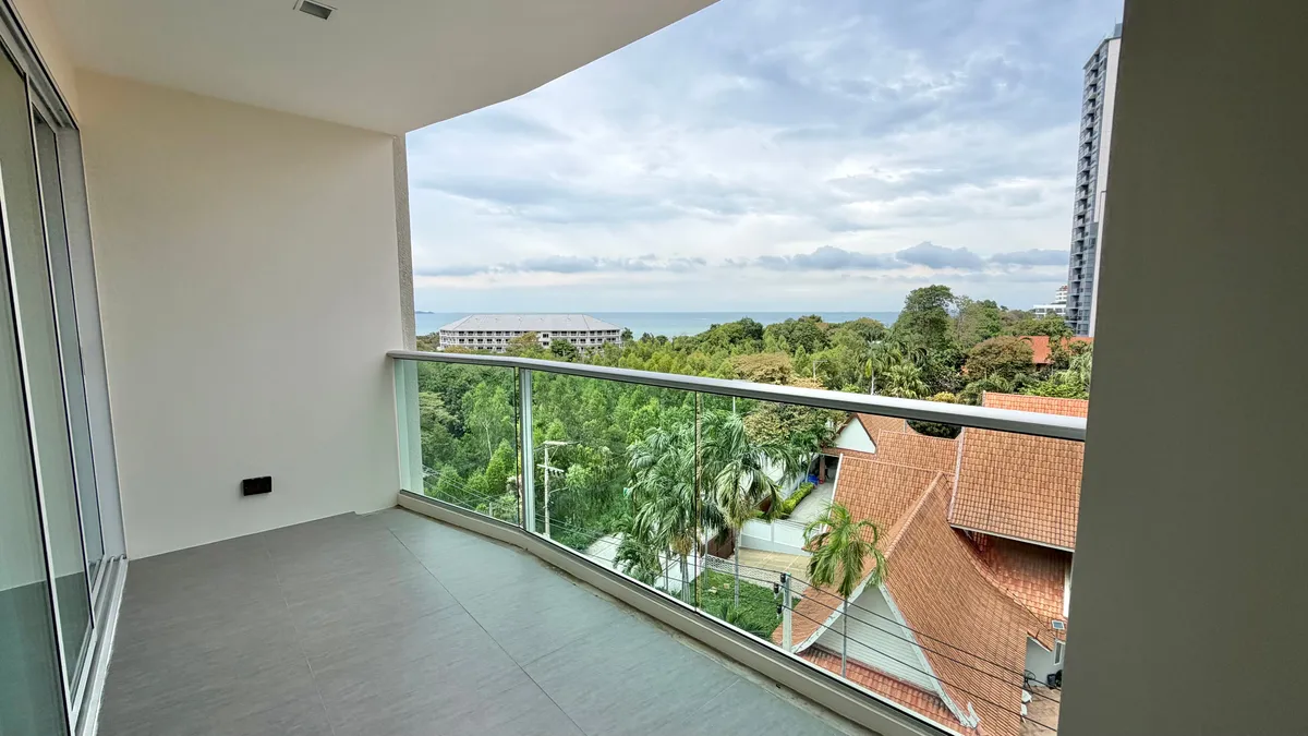 Large 1 Bedroom Condo For Sale In Cosy Beach photo 29
