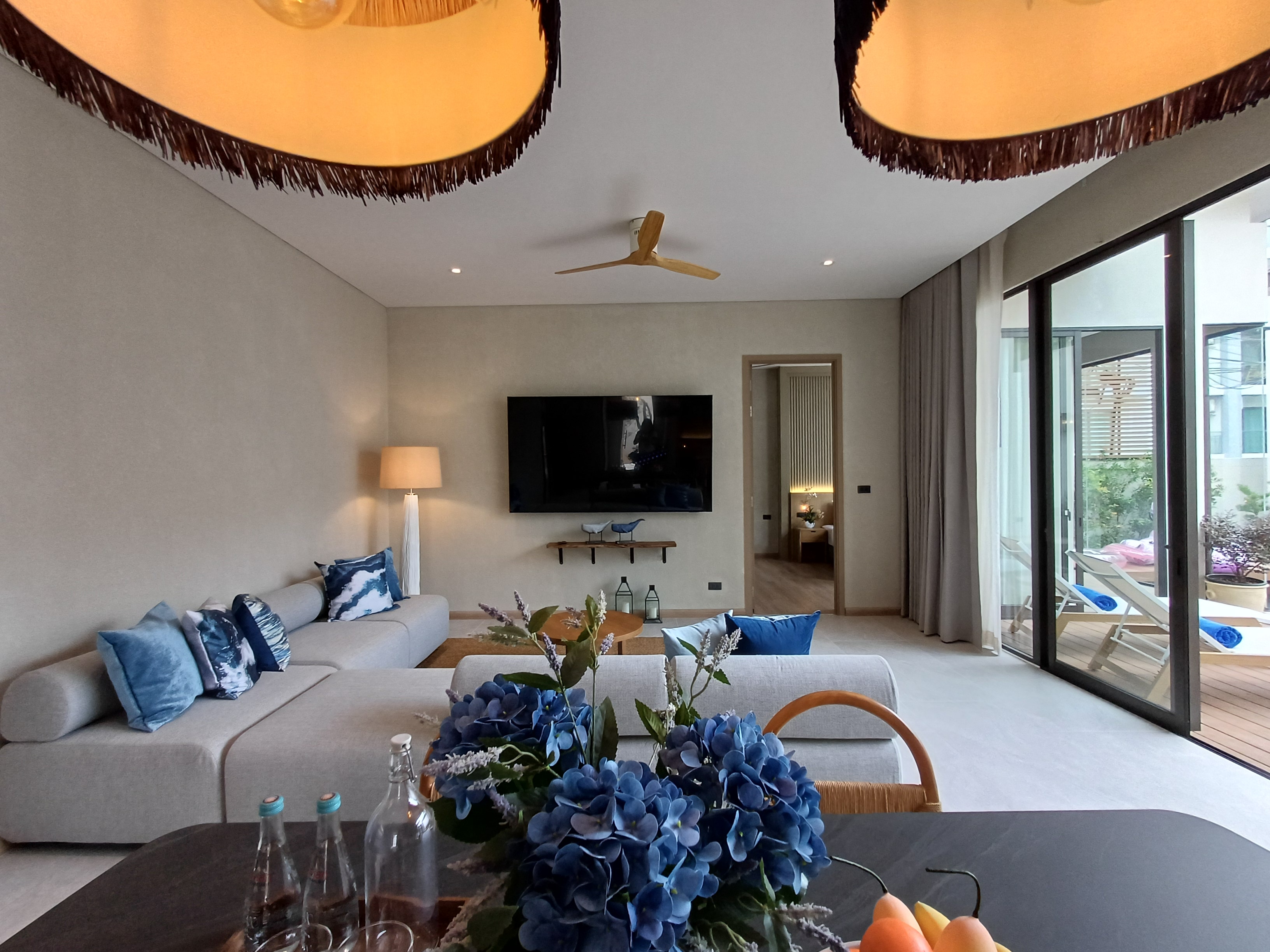 Luxury Pool Villa Resort 8 Villas and 1 Cafe' Restaurant in Wongamat for Sale/Rent photo 5
