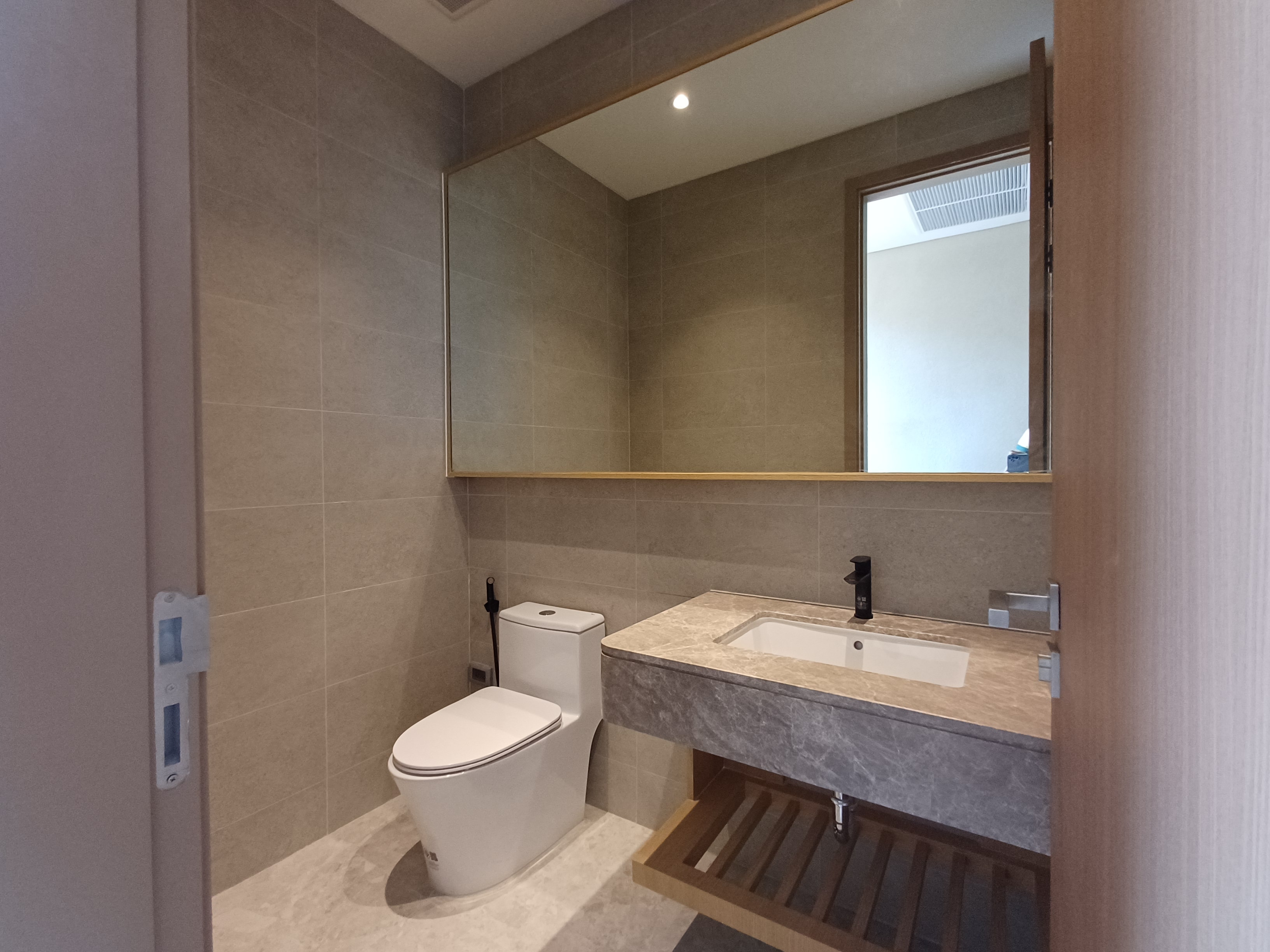 Luxury Pool Villa Resort 8 Villas and 1 Cafe' Restaurant in Wongamat for Sale/Rent photo 8