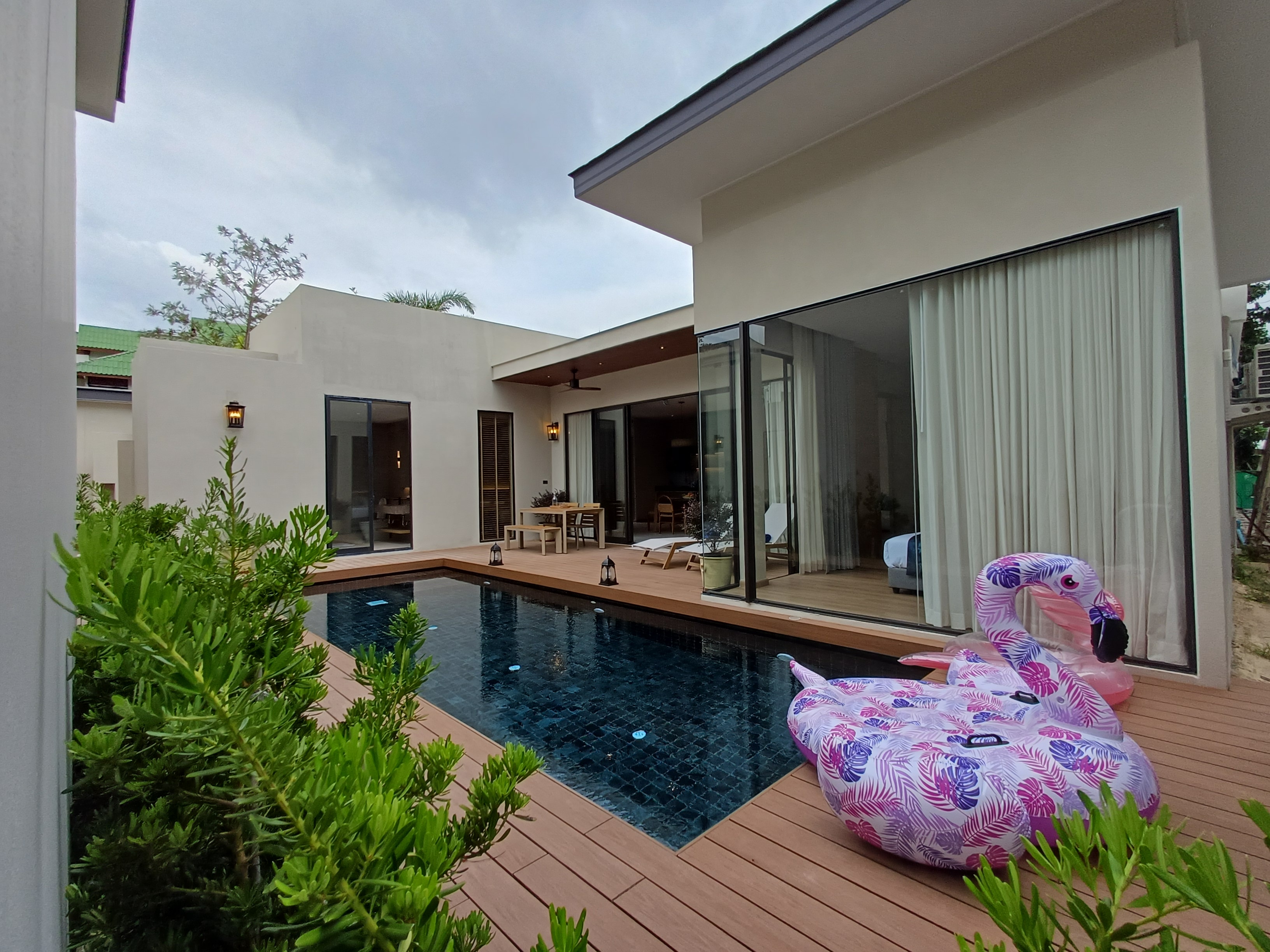 Luxury Pool Villa Resort 8 Villas and 1 Cafe' Restaurant in Wongamat for Sale/Rent photo 19