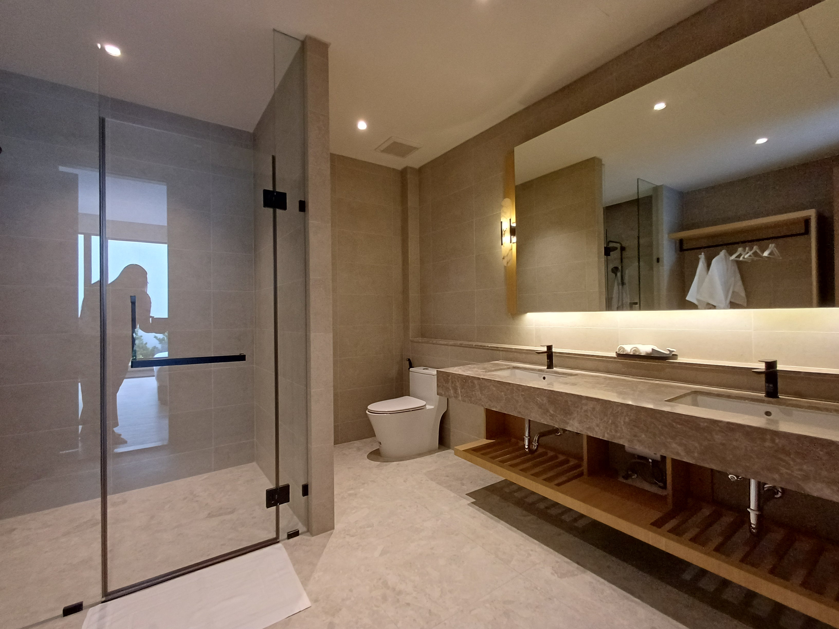Luxury Pool Villa Resort 8 Villas and 1 Cafe' Restaurant in Wongamat for Sale/Rent photo 17