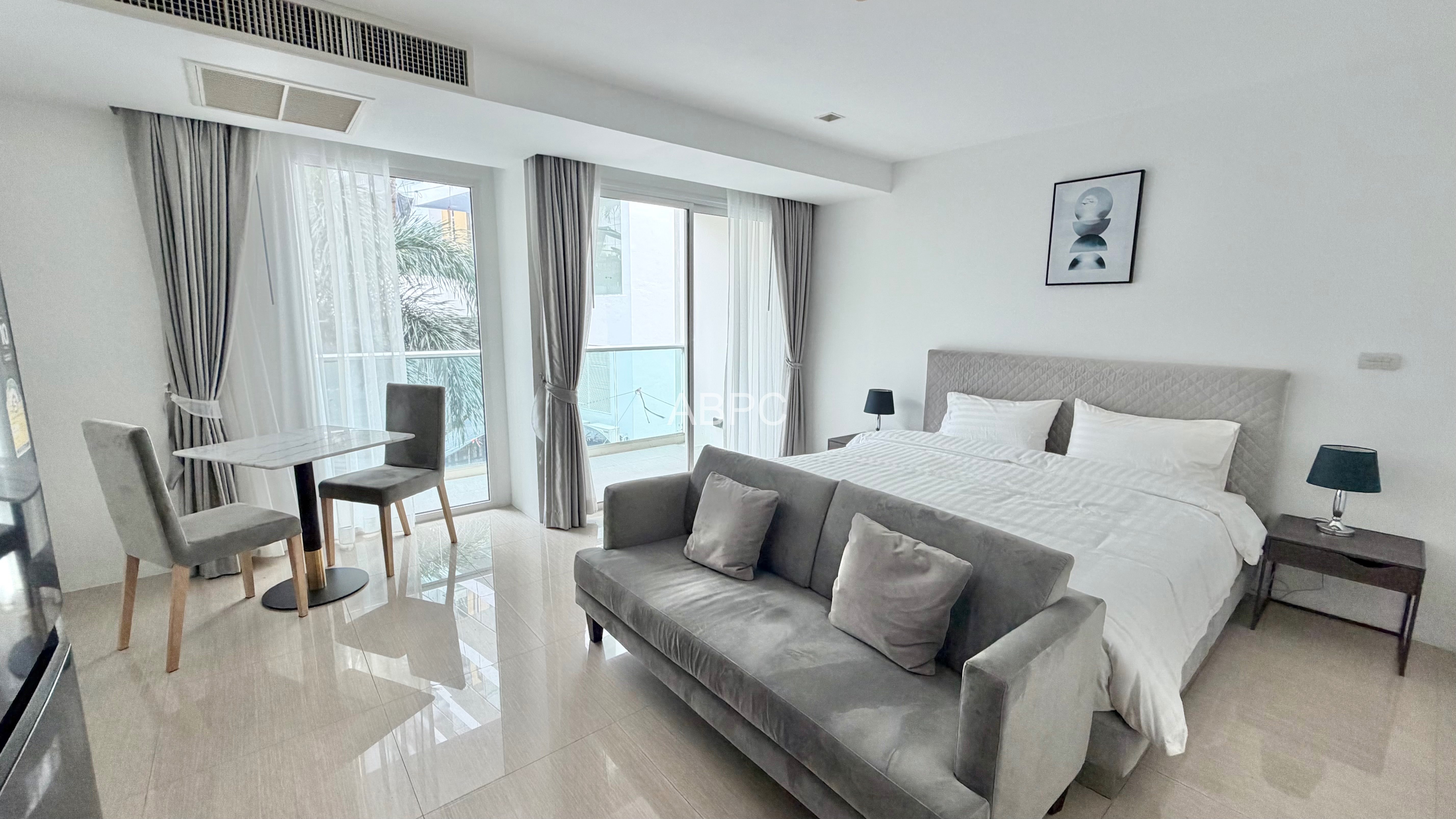 Studio Condo For Sale In Cosy Beach