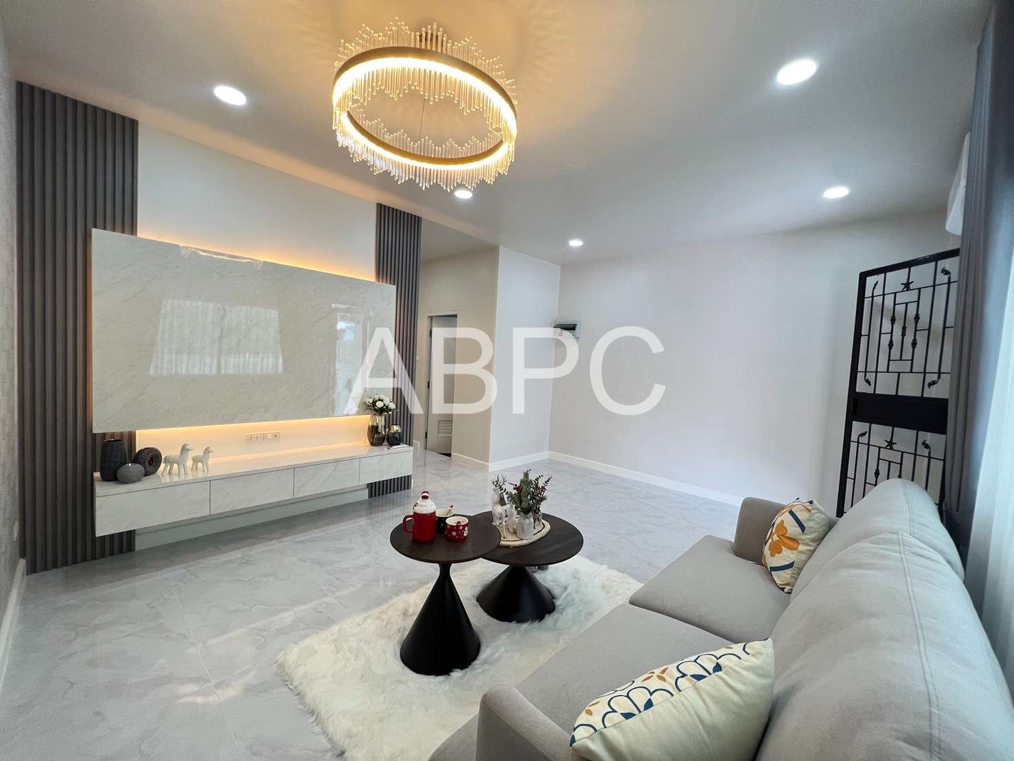 2 Storey Townhouse 2 Bedrooms 2 Bathrooms in East Pattaya photo 11