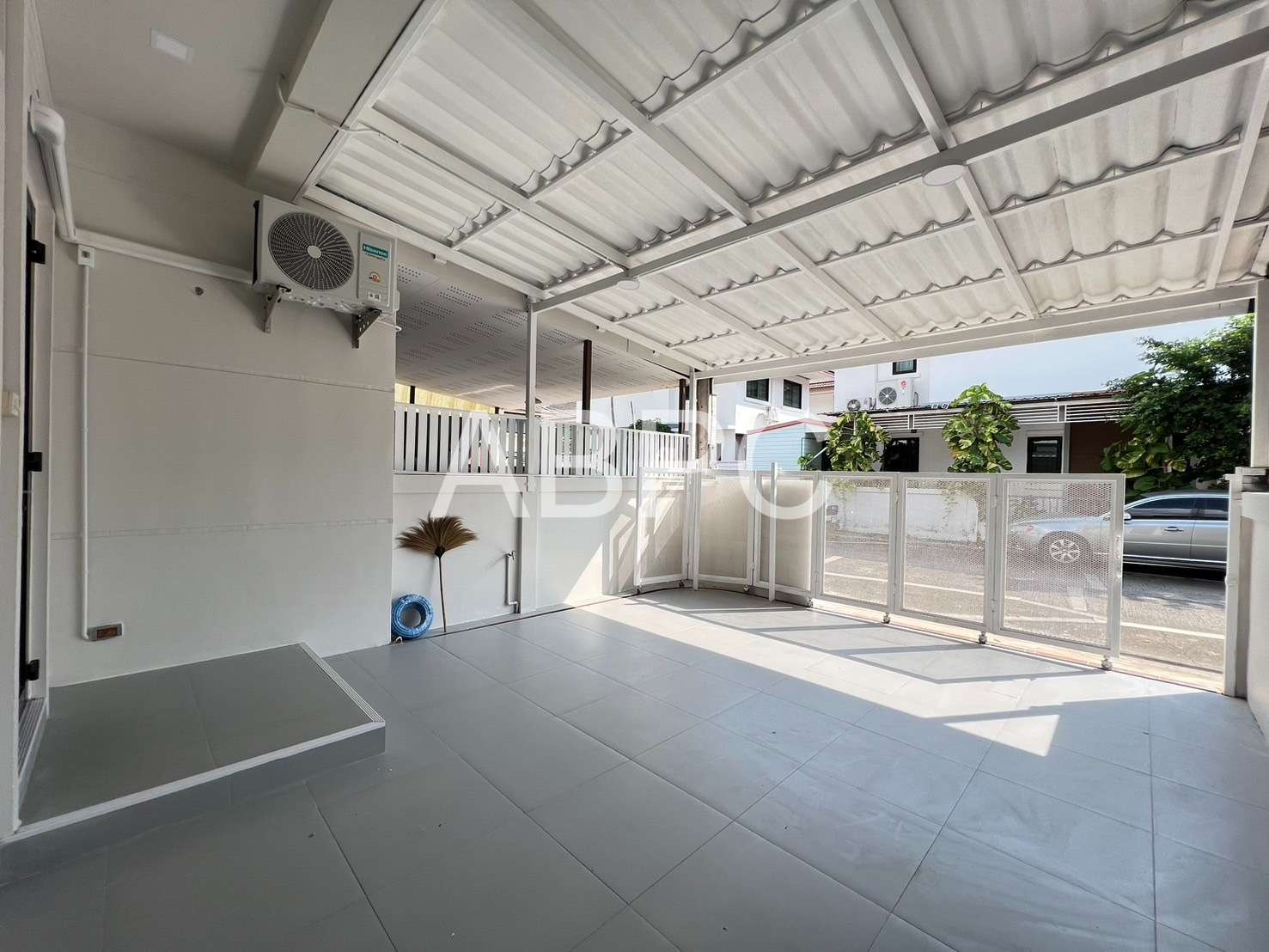 2 Storey Townhouse 2 Bedrooms 2 Bathrooms in East Pattaya photo 6