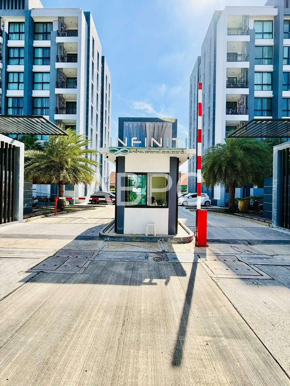 Coner 1 Bedroom 1 Bathroom in East Pattaya photo 3