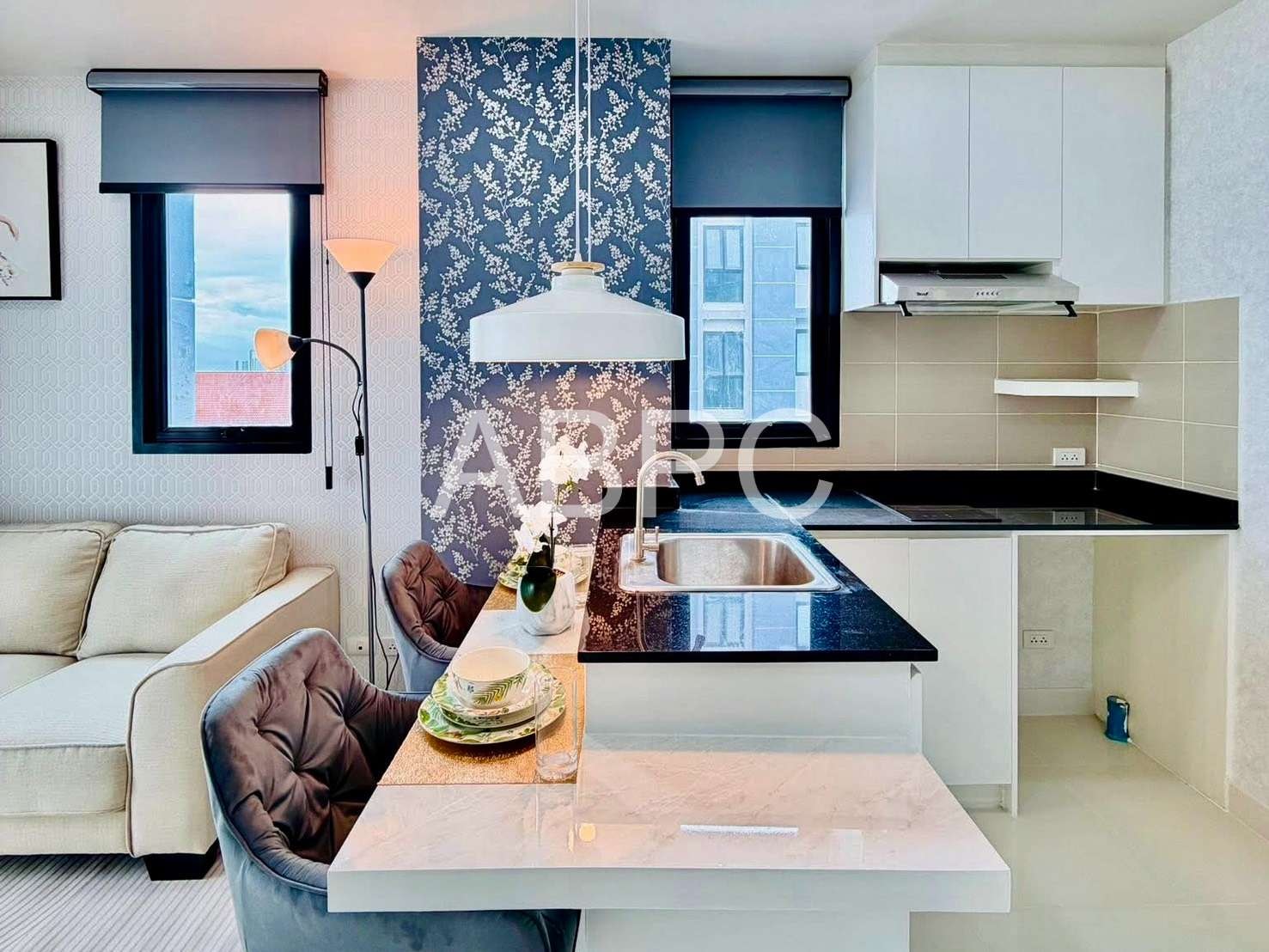 Coner 1 Bedroom 1 Bathroom in East Pattaya photo 8
