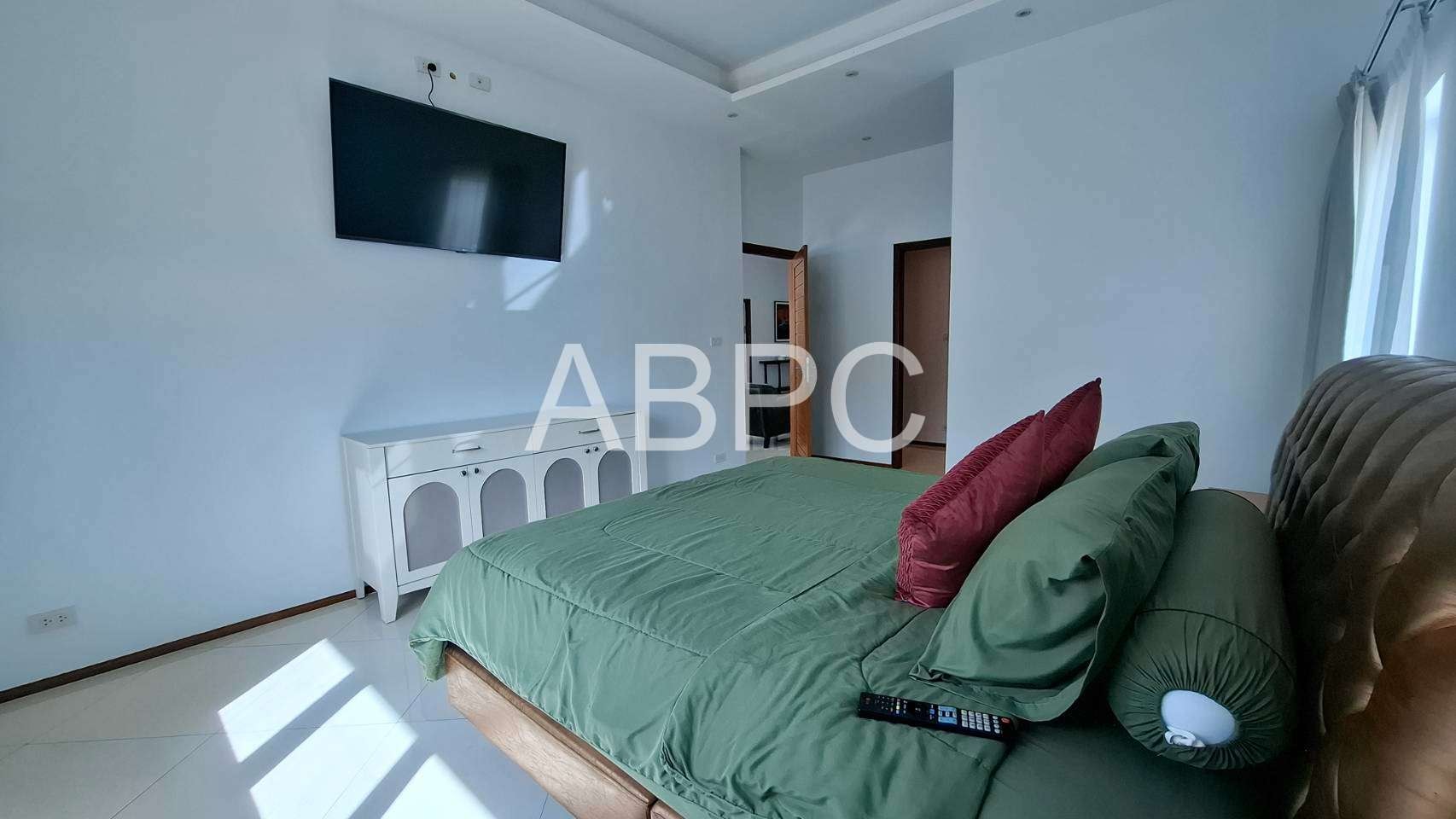 Brand new 3 Bedroom Pool Villa photo 13