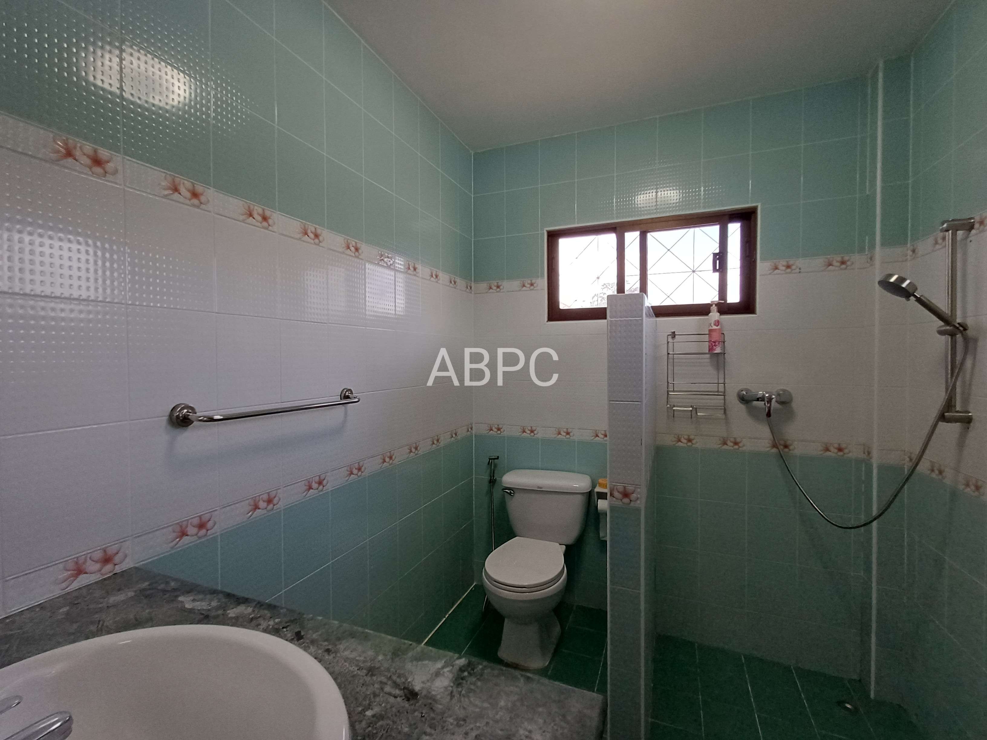 Spacious Private Pool Villa 5 bedrooms 7 bathrooms in Nongplalai for Sale photo 14