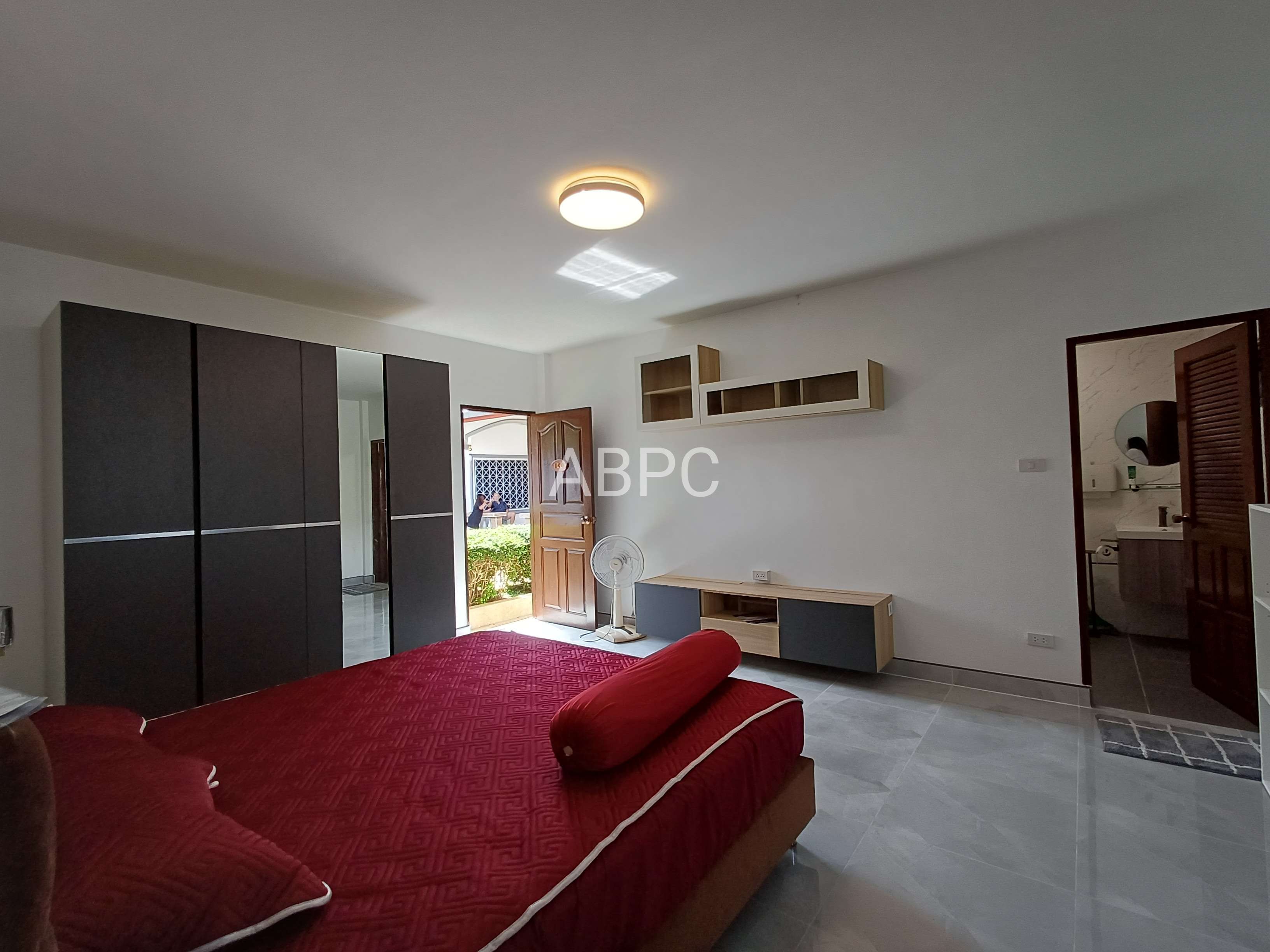 Spacious Private Pool Villa 5 bedrooms 7 bathrooms in Nongplalai for Sale photo 15
