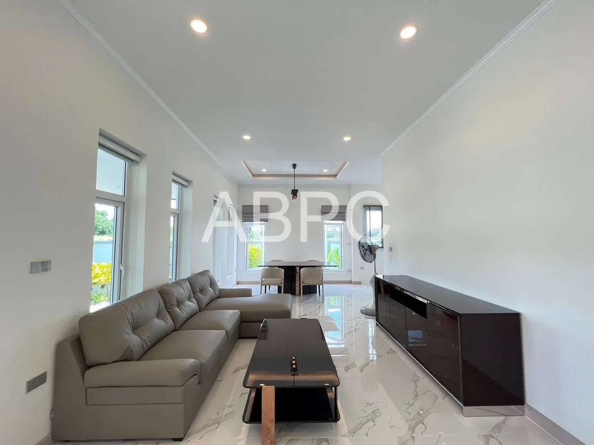 Pool Villa 3 Bedrooms 4 Bathrooms in Mapprachan