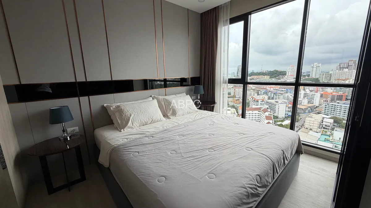 Luxury One bedroom Condo For Rent In Pratamnak photo 3