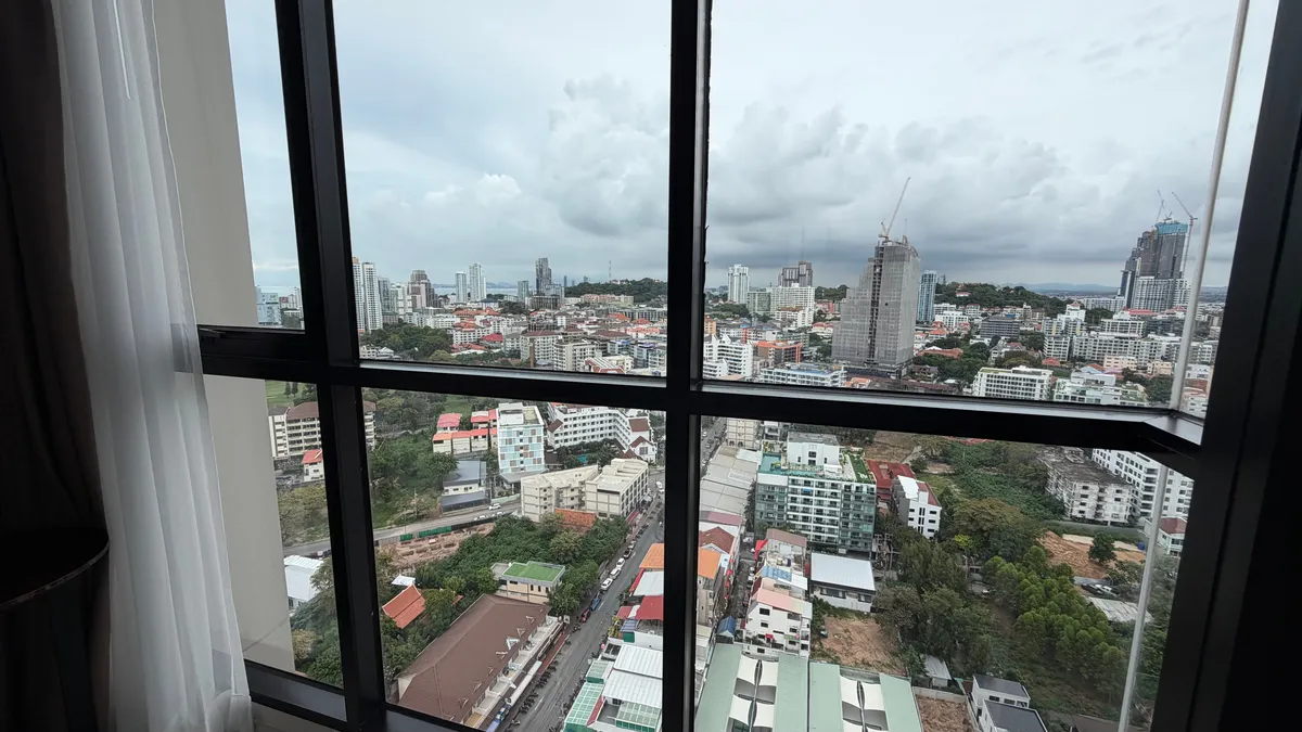 Luxury One bedroom Condo For Rent In Pratamnak photo 21