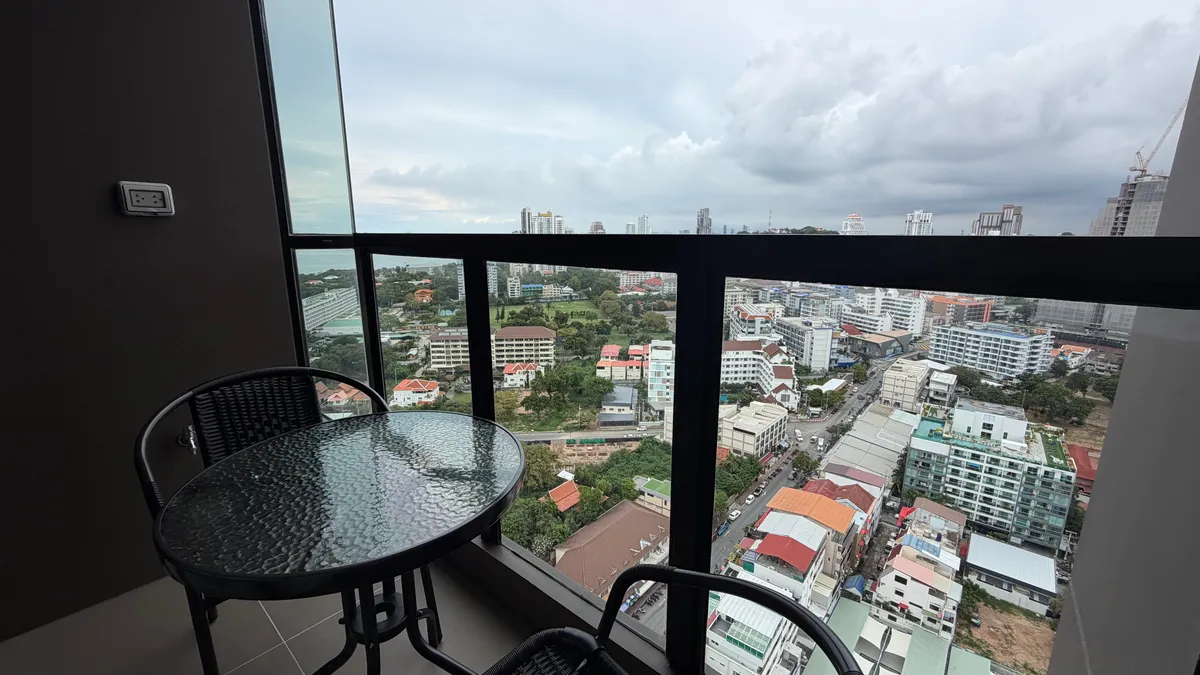 Luxury One bedroom Condo For Rent In Pratamnak photo 22
