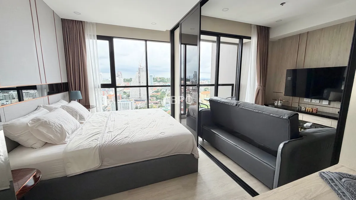 Luxury One bedroom Condo For Rent In Pratamnak photo 6