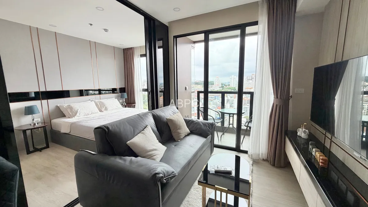 Luxury One bedroom Condo For Rent In Pratamnak photo 9