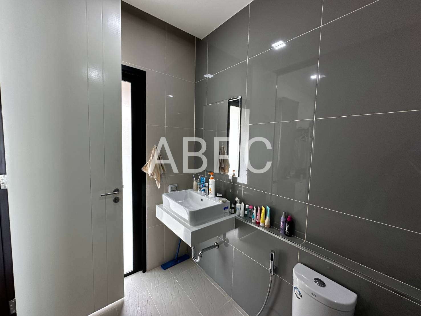 Single House 2 bedrooms 2 bathroom in Huay Yai for Sale photo 6