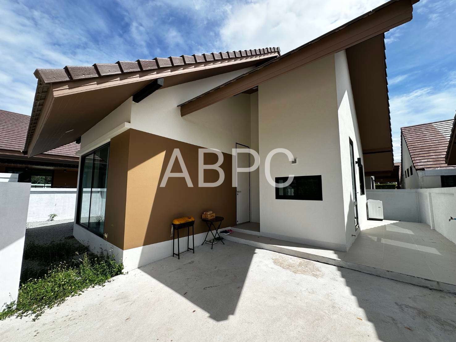 Single House 2 bedrooms 2 bathroom in Huay Yai for Sale photo 3
