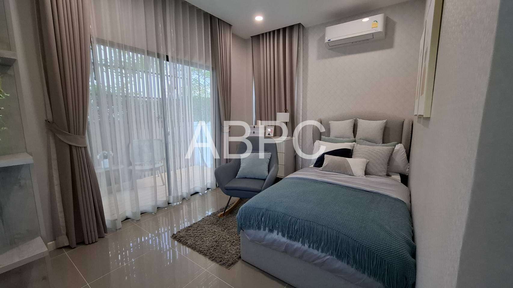 Modern 4-Bedroom House for Rent or Sale photo 12