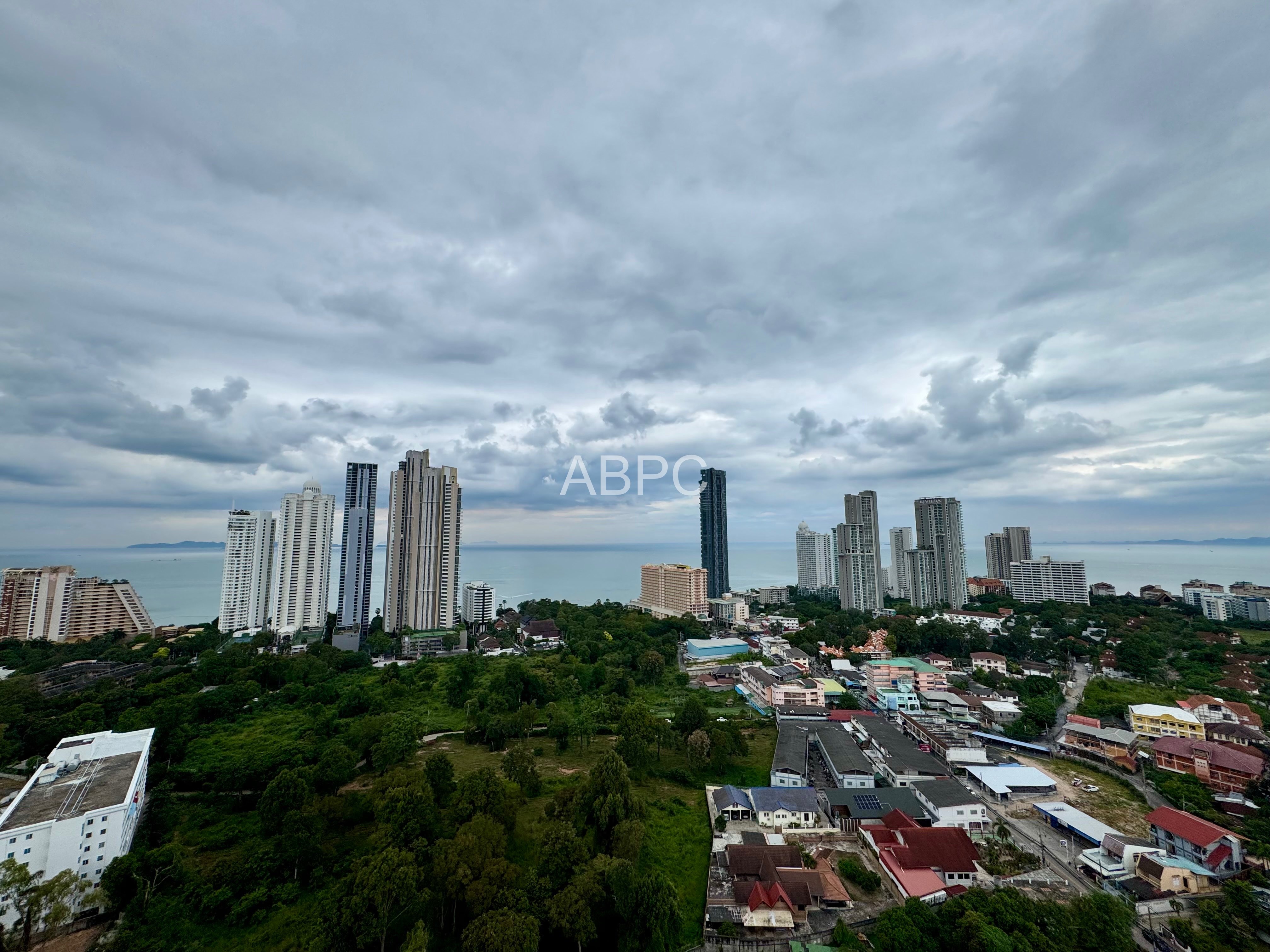 Sea View Studio Under Foreign Name in Wongamat
