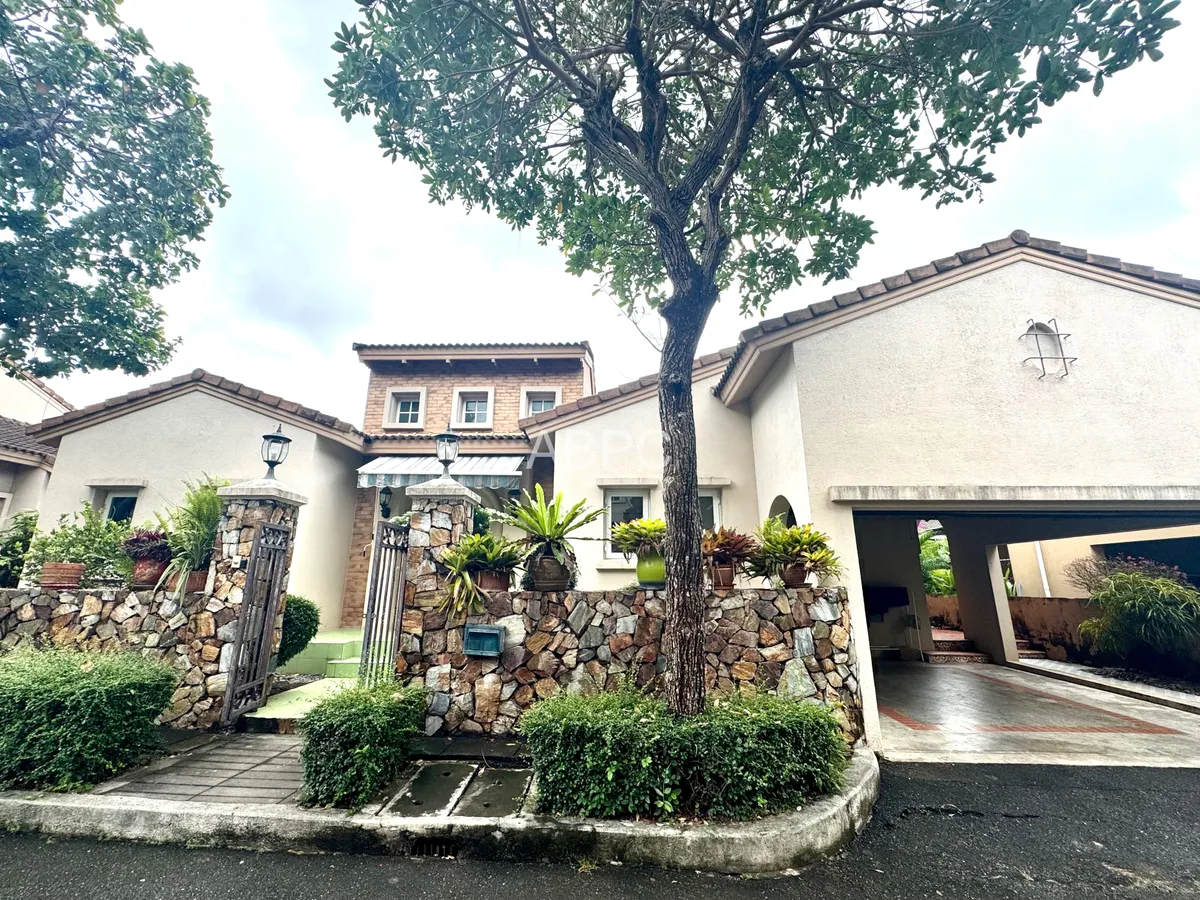 3 Bedroom 2 Bathroom House For Rent In Silk Road East Pattaya photo 2