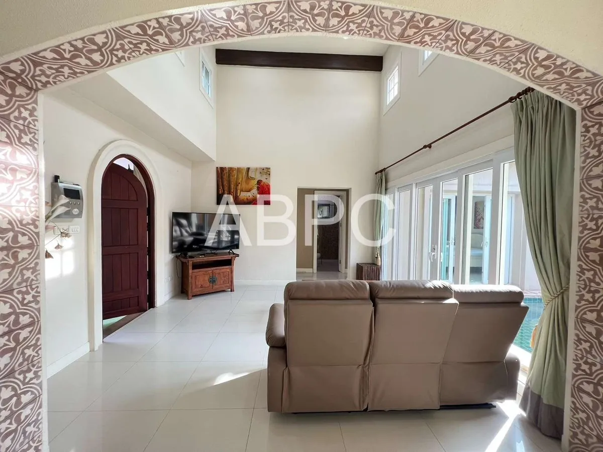 3 Bedroom 2 Bathroom House For Rent In Silk Road East Pattaya photo 13