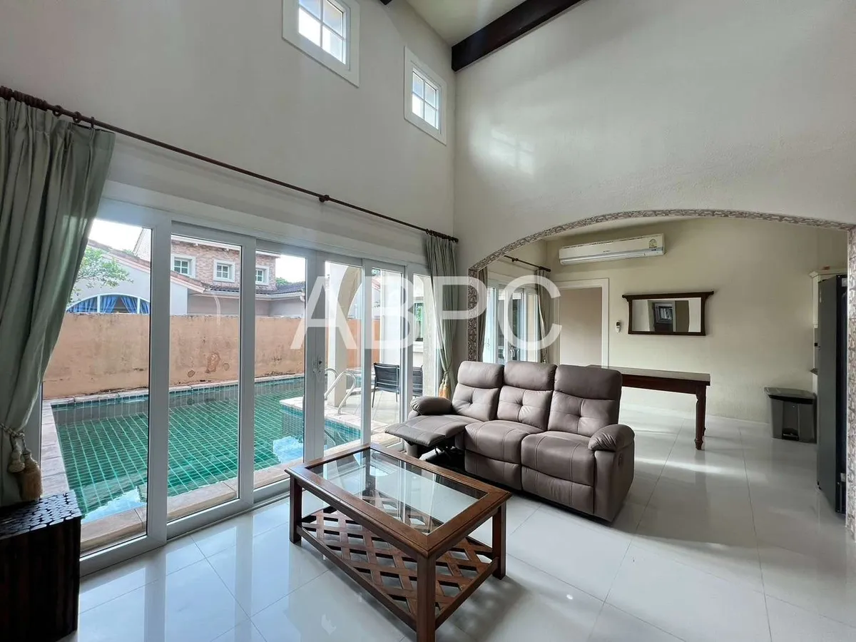 3 Bedroom 2 Bathroom House For Rent In Silk Road East Pattaya photo 16