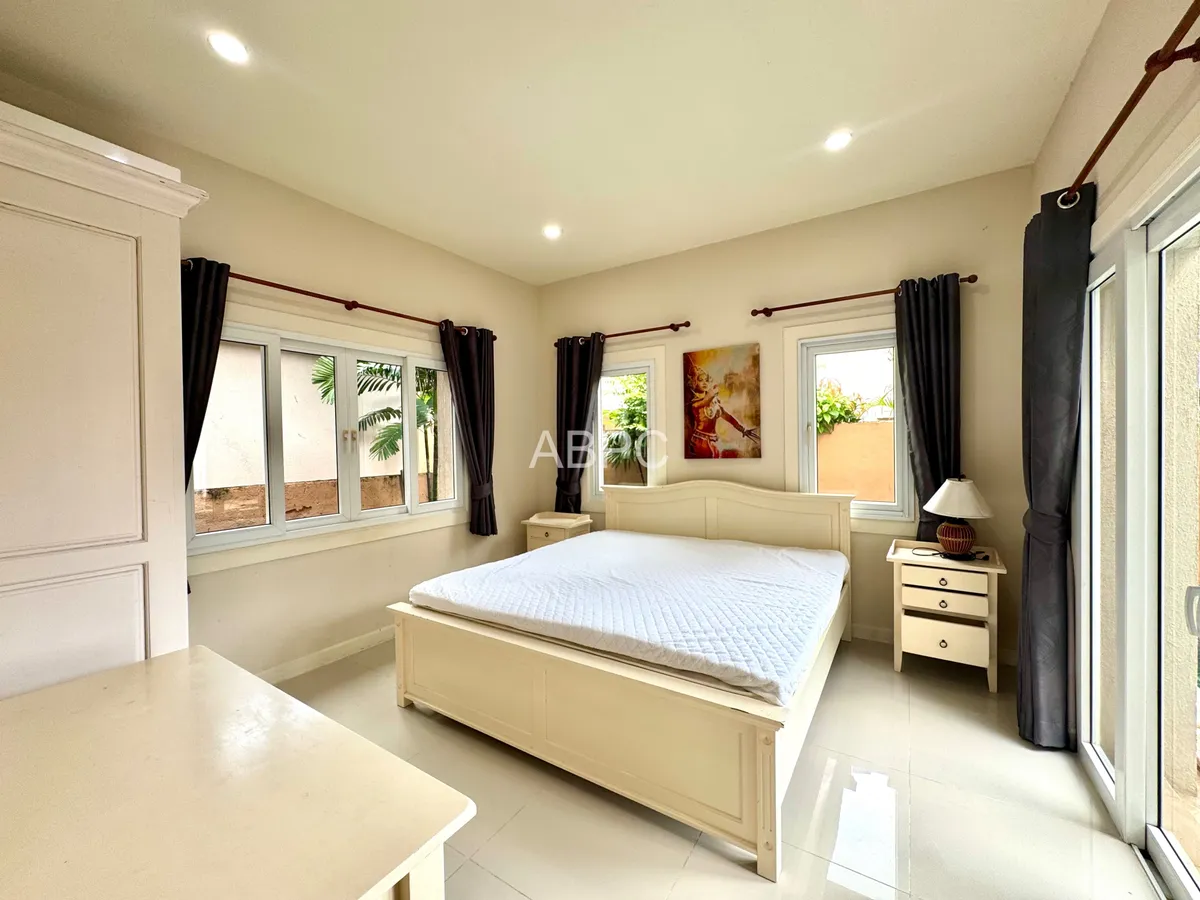 3 Bedroom 2 Bathroom House For Rent In Silk Road East Pattaya photo 5